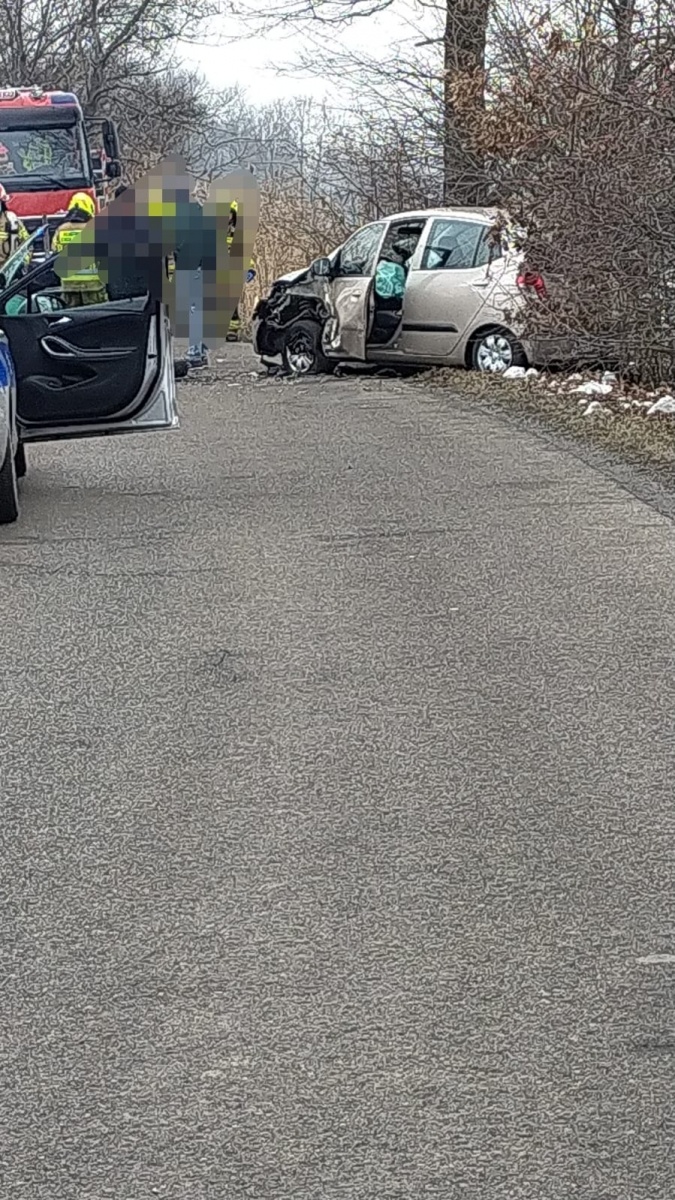 Zdjęcie w galerii na portalu naszraciborz.pl: Hyundai i deawoo zderzyły się na Wielikącie wiadomości z regionu