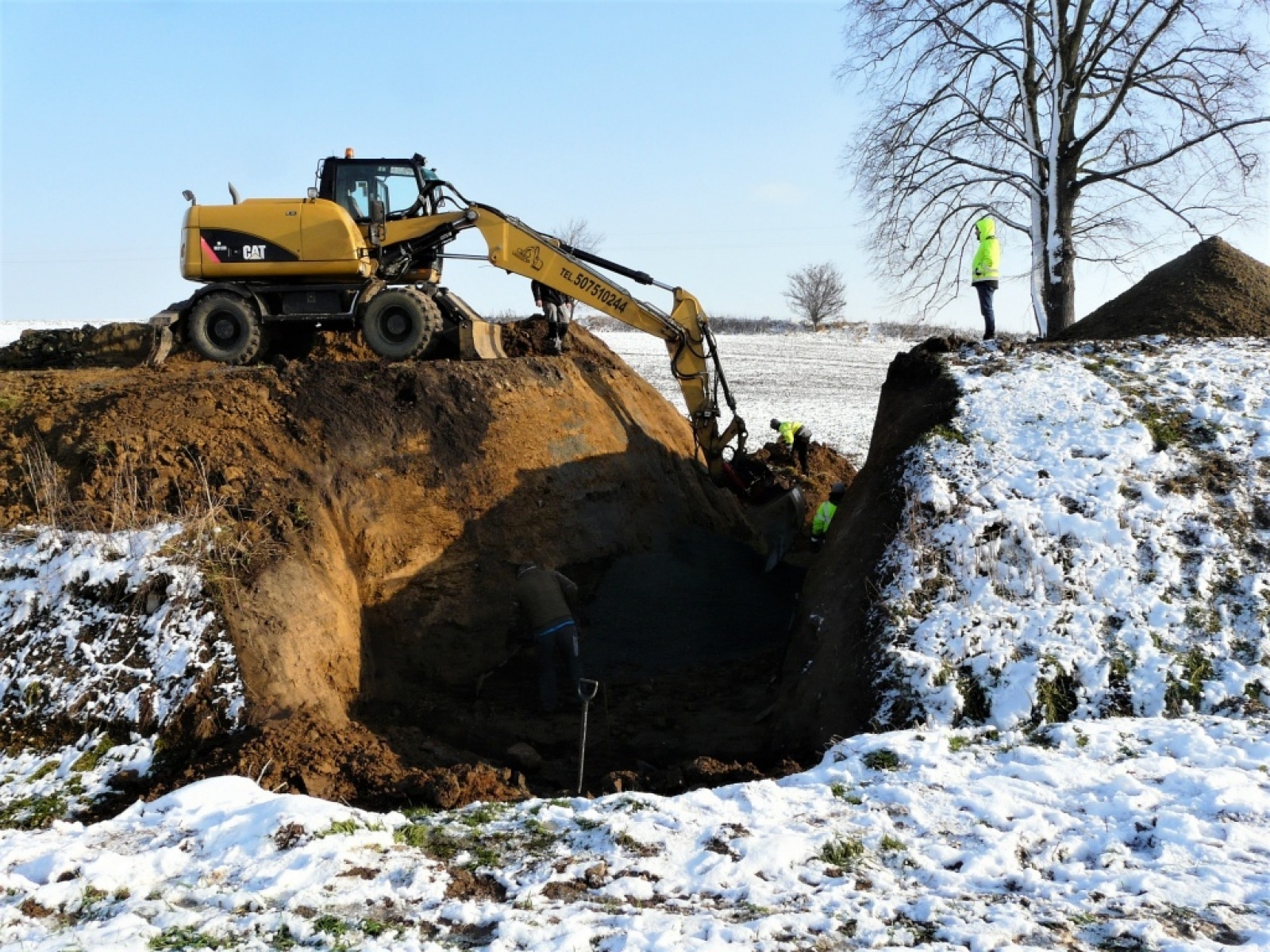 Zdjęcie w galerii na portalu naszraciborz.pl: Rozpoczął się remont przepustu w Krowiarkach wiadomości z regionu