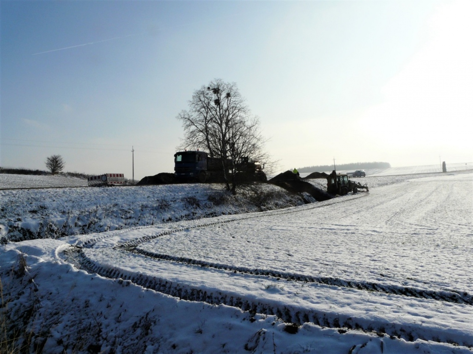 Zdjęcie w galerii na portalu naszraciborz.pl: Rozpoczął się remont przepustu w Krowiarkach wiadomości z regionu