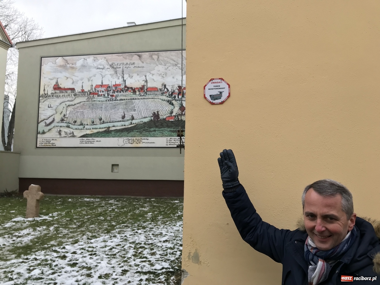 Zdjęcie w galerii na portalu naszraciborz.pl: Na Chopina powstał mural z widokiem dawnego Raciborza [FOTO i WIDEO] wiadomości z regionu
