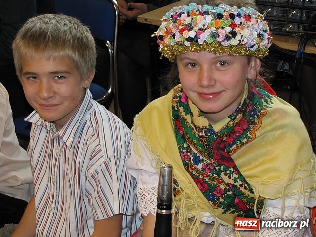 Zdjęcie w galerii na portalu naszraciborz.pl: Szkoła na Płoni obchodziła imieniny wiadomości z regionu