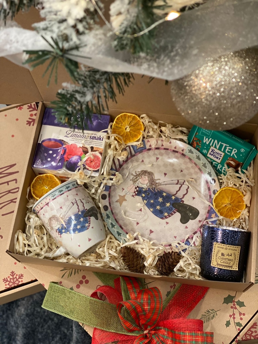 Zdjęcie w galerii na portalu naszraciborz.pl: Świat Prezentów jeszcze bliżej was - na zamku, na placu Dominikańskim i przy Auchan wiadomości z regionu