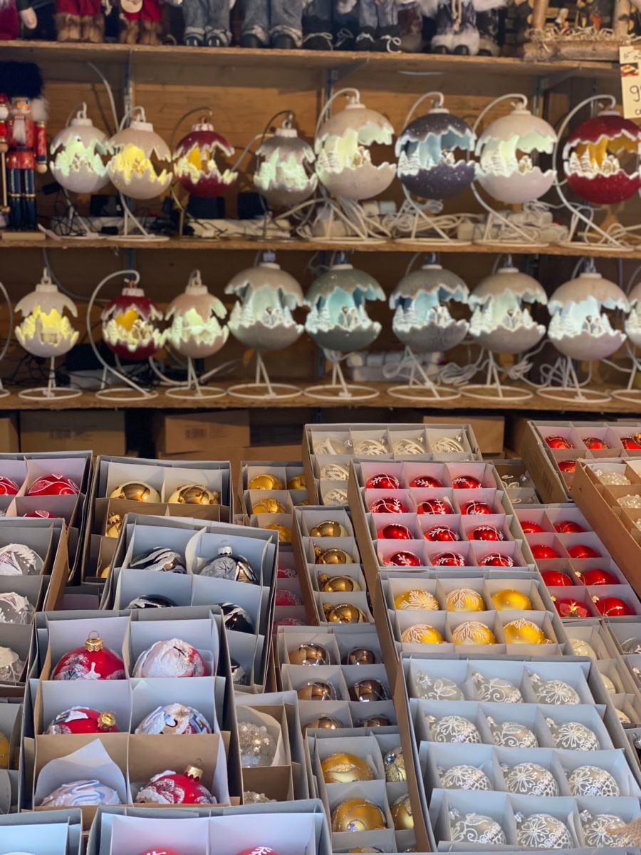 Zdjęcie w galerii na portalu naszraciborz.pl: Świat Prezentów jeszcze bliżej was - na zamku, na placu Dominikańskim i przy Auchan wiadomości z regionu