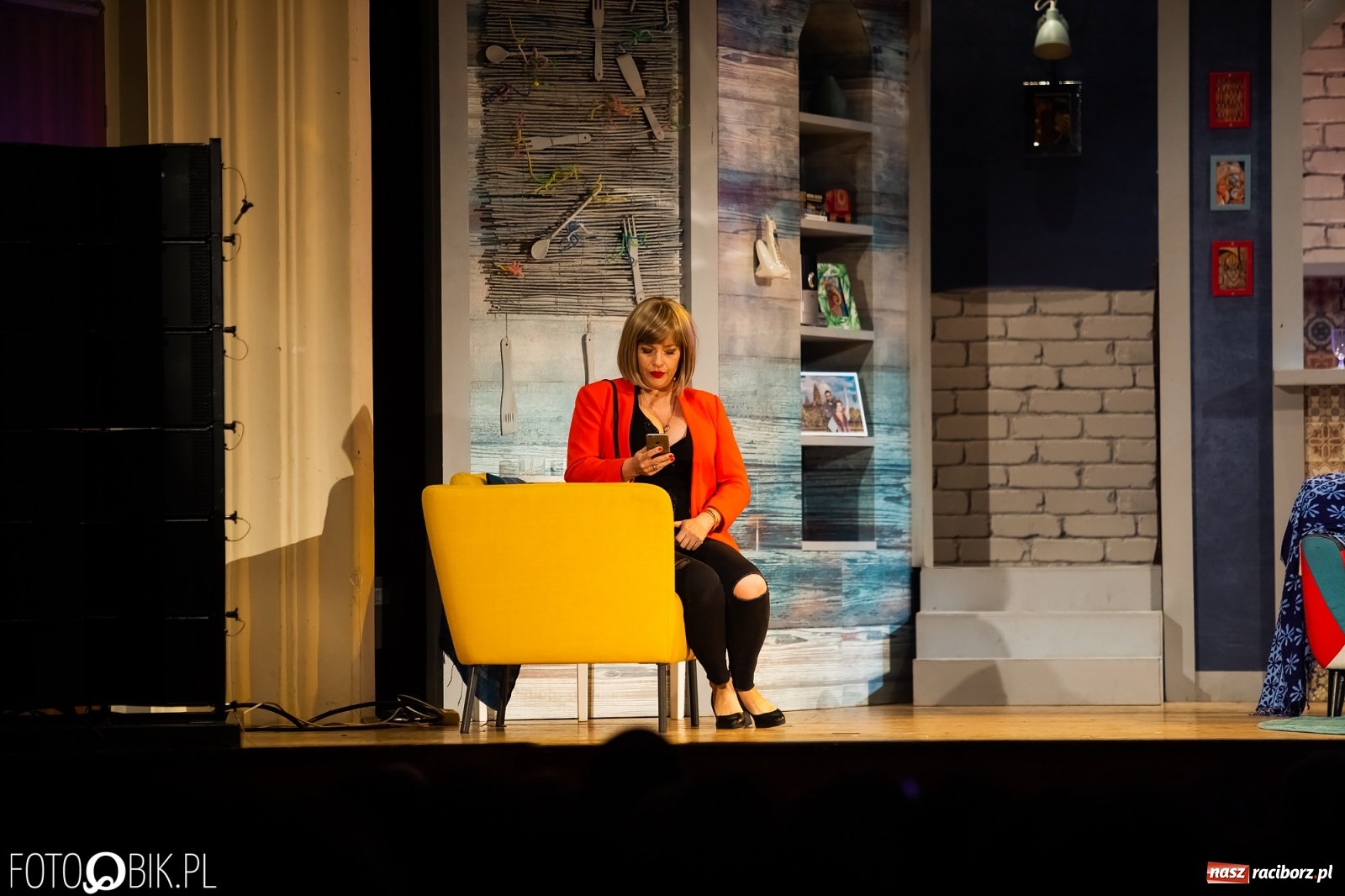 Zdjęcie w galerii na portalu naszraciborz.pl: Wiesz, że wiem z plejadą gwiazd w RCK wiadomości z regionu