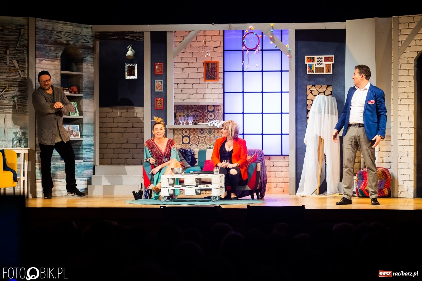 Zdjęcie w galerii na portalu naszraciborz.pl: Wiesz, że wiem z plejadą gwiazd w RCK wiadomości z regionu