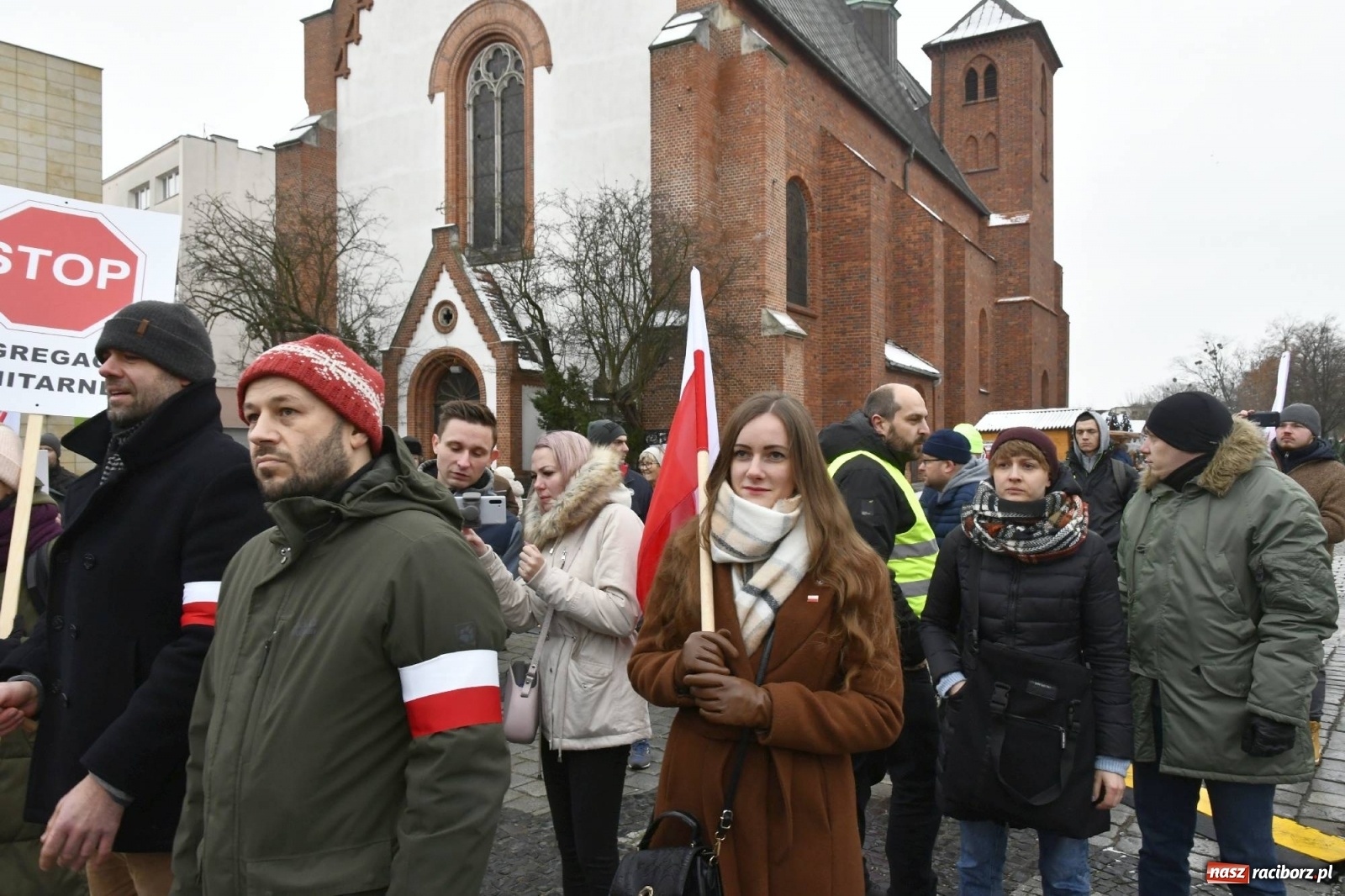 Zdjęcie w galerii na portalu naszraciborz.pl: Stop Segregacji Sanitarnej - protest w Raciborzu [FOTO i WIDEO] wiadomości z regionu