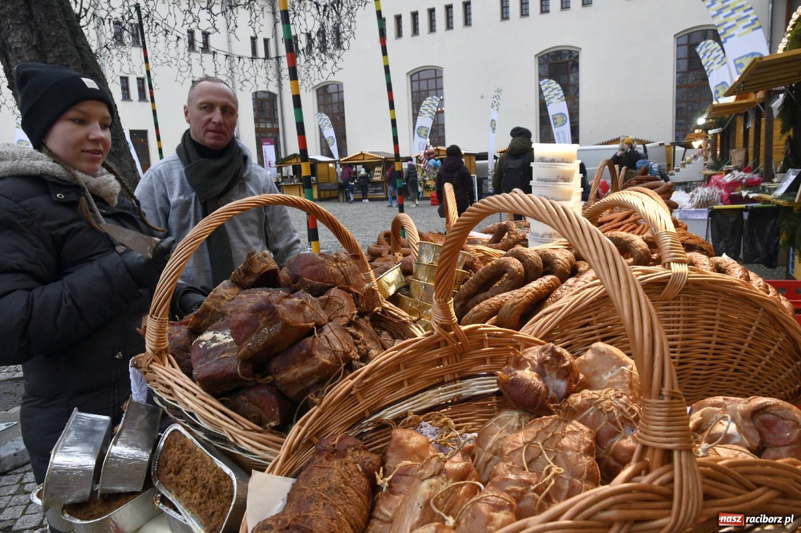 Zdjęcie w galerii na portalu naszraciborz.pl: Ruszył jarmark na zamku w Raciborzu [FOTO i WIDEO] wiadomości z regionu