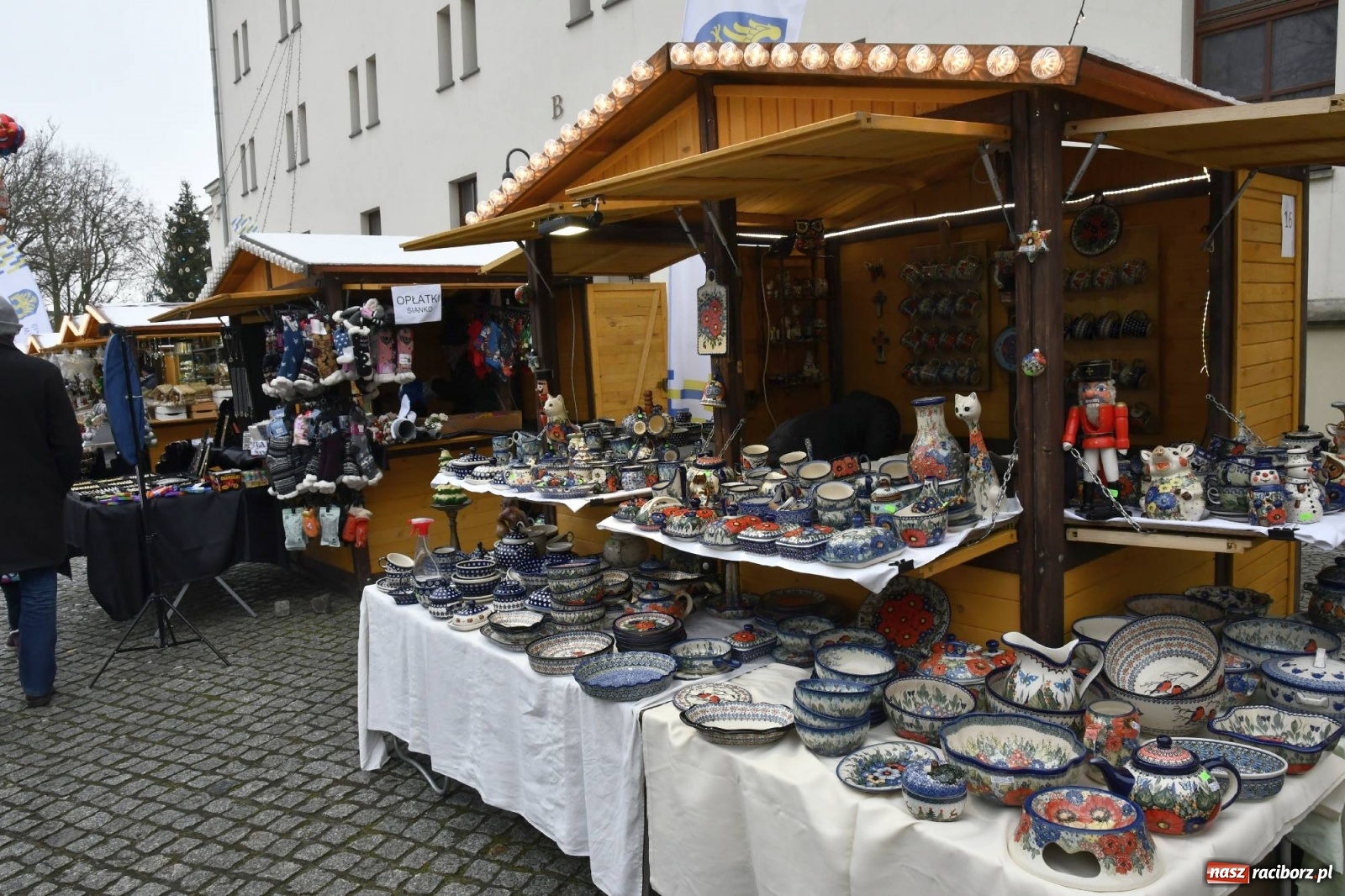 Zdjęcie w galerii na portalu naszraciborz.pl: Ruszył jarmark na zamku w Raciborzu [FOTO i WIDEO] wiadomości z regionu