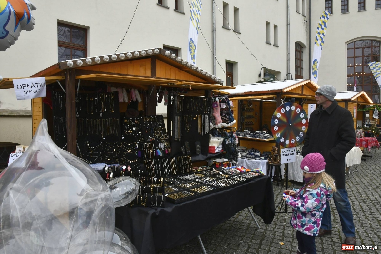 Zdjęcie w galerii na portalu naszraciborz.pl: Ruszył jarmark na zamku w Raciborzu [FOTO i WIDEO] wiadomości z regionu