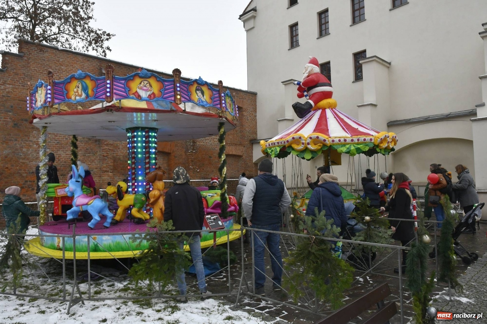 Zdjęcie w galerii na portalu naszraciborz.pl: Ruszył jarmark na zamku w Raciborzu [FOTO i WIDEO] wiadomości z regionu