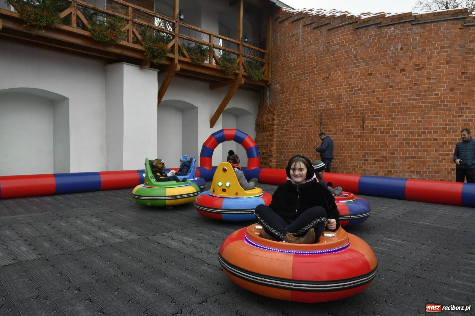 Zdjęcie w galerii na portalu naszraciborz.pl: Ruszył jarmark na zamku w Raciborzu [FOTO i WIDEO] wiadomości z regionu