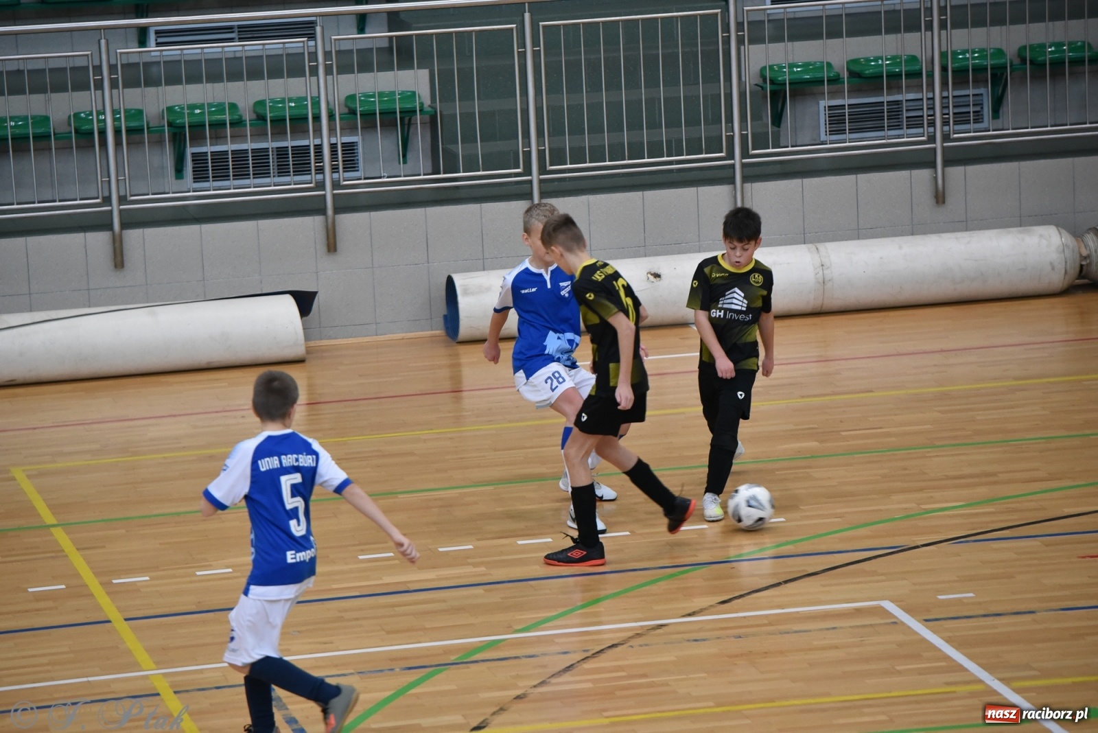 Zdjęcie w galerii na portalu naszraciborz.pl: Halowy turniej o puchar prezesa LKS 07 Markowice [FOTO] wiadomości z regionu