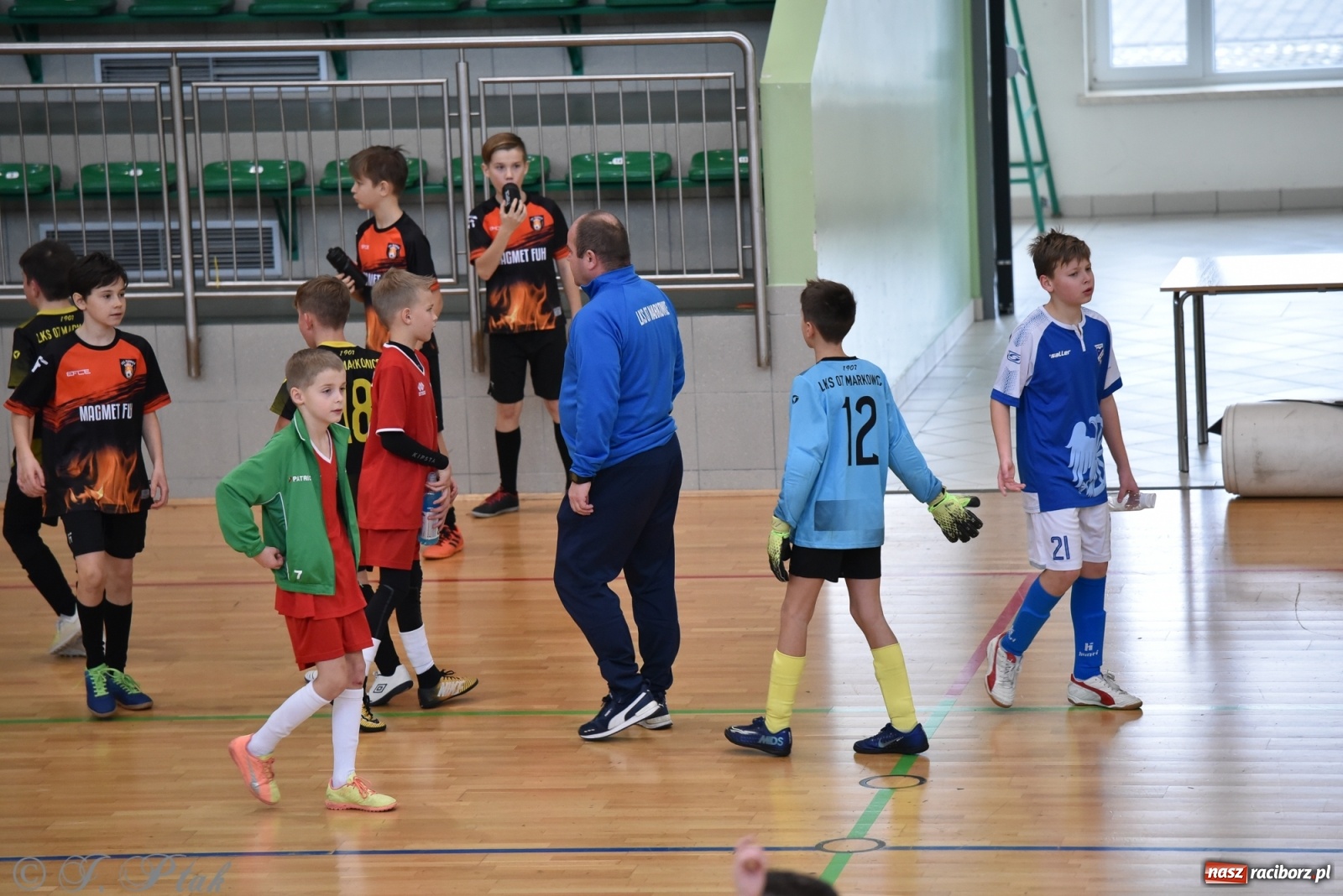 Zdjęcie w galerii na portalu naszraciborz.pl: Halowy turniej o puchar prezesa LKS 07 Markowice [FOTO] wiadomości z regionu