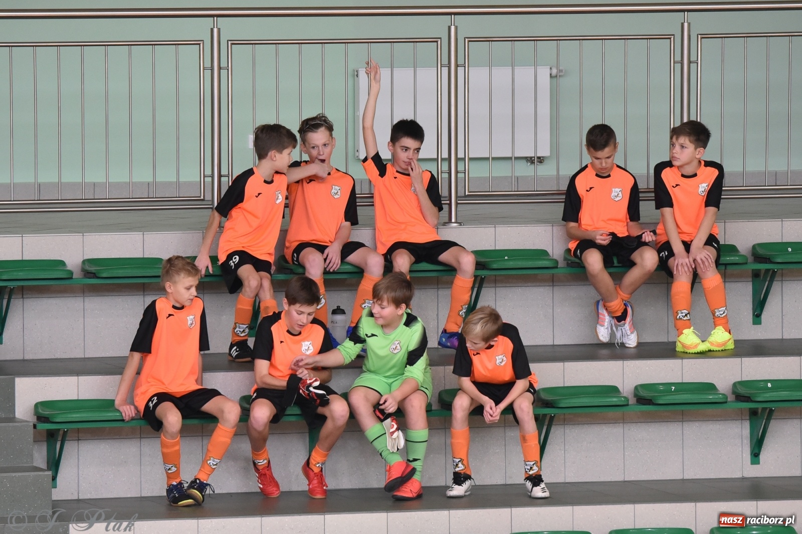 Zdjęcie w galerii na portalu naszraciborz.pl: Halowy turniej o puchar prezesa LKS 07 Markowice [FOTO] wiadomości z regionu