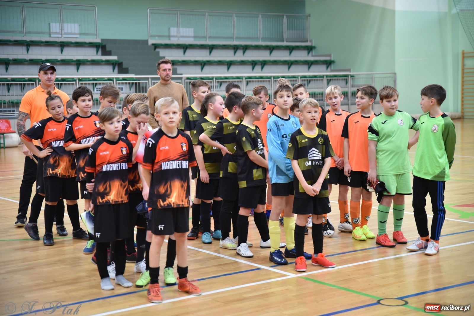 Zdjęcie w galerii na portalu naszraciborz.pl: Halowy turniej o puchar prezesa LKS 07 Markowice [FOTO] wiadomości z regionu