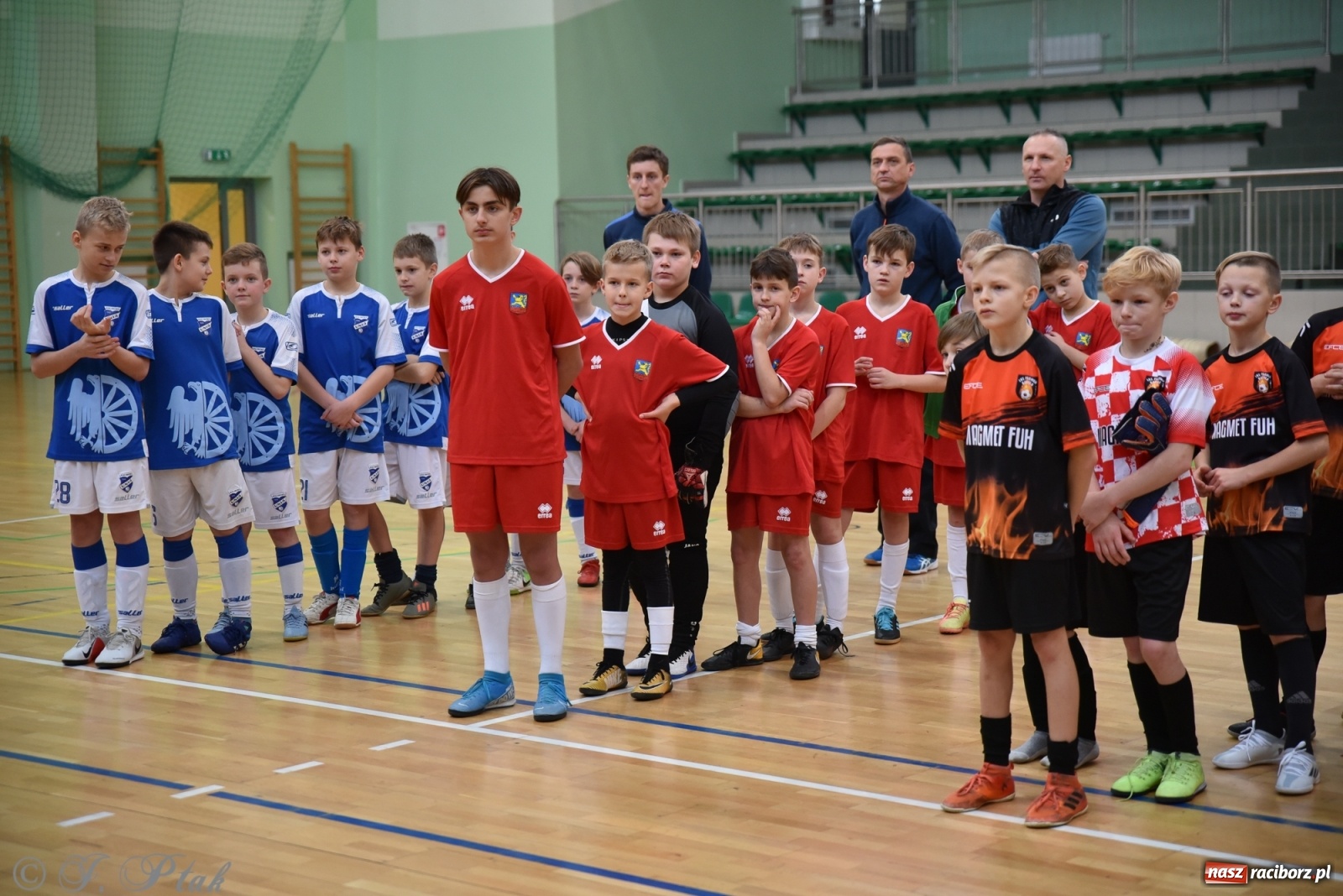 Zdjęcie w galerii na portalu naszraciborz.pl: Halowy turniej o puchar prezesa LKS 07 Markowice [FOTO] wiadomości z regionu