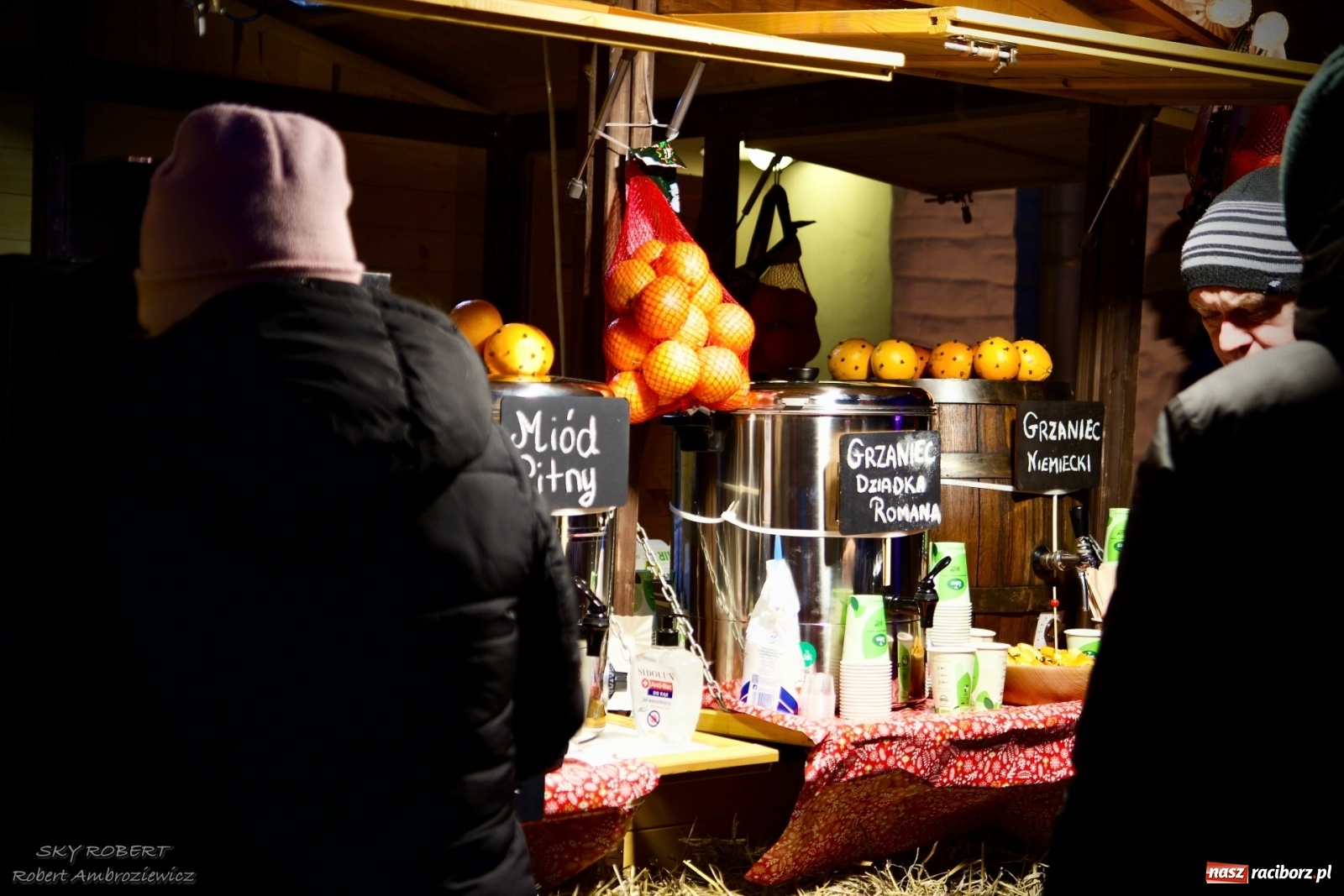 Zdjęcie w galerii na portalu naszraciborz.pl: Oficjalne otwarcie jarmarku i chwila zakłopotania wiadomości z regionu