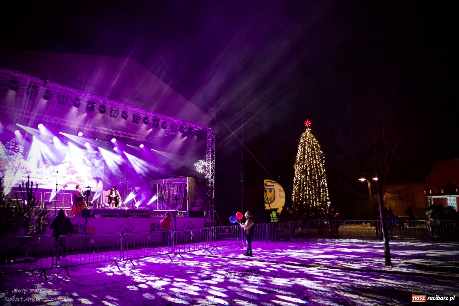 Zdjęcie w galerii na portalu naszraciborz.pl: Oficjalne otwarcie jarmarku i chwila zakłopotania wiadomości z regionu
