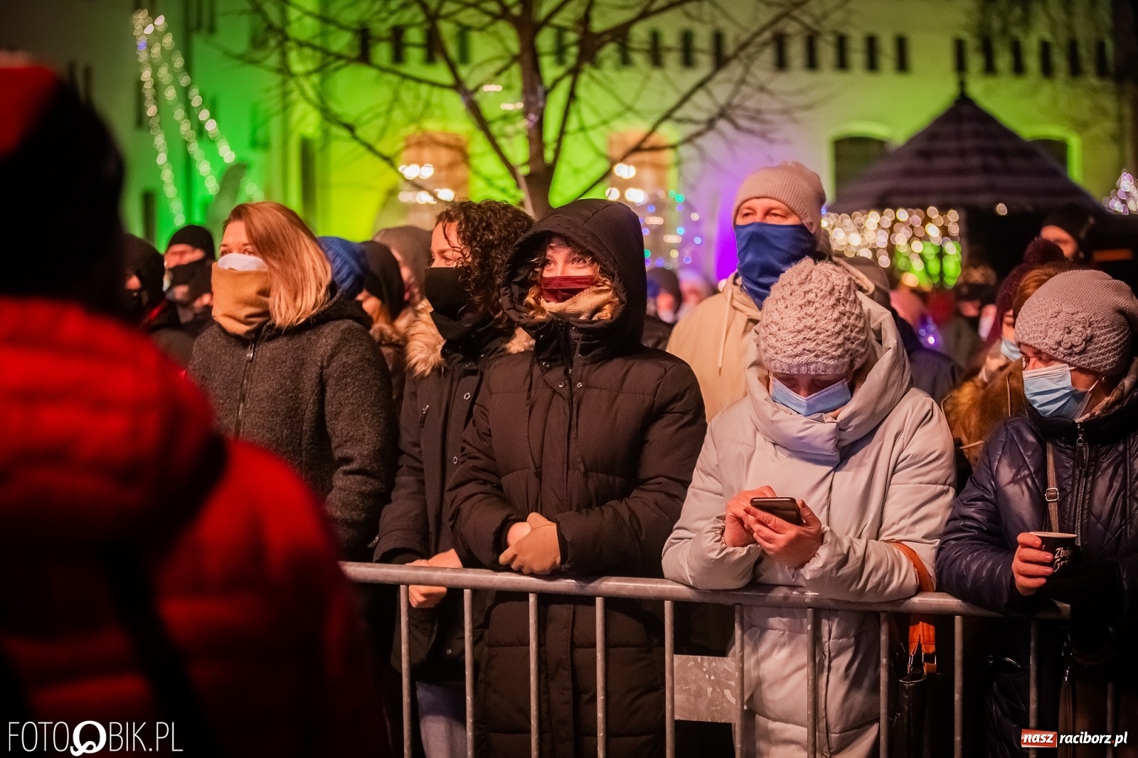 Zdjęcie w galerii na portalu naszraciborz.pl: Golec uOrkiestra rozgrzała publiczność na jarmarku [FOTO i WIDEO] wiadomości z regionu