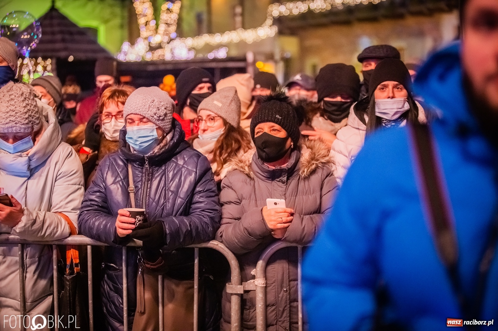 Zdjęcie w galerii na portalu naszraciborz.pl: Golec uOrkiestra rozgrzała publiczność na jarmarku [FOTO i WIDEO] wiadomości z regionu