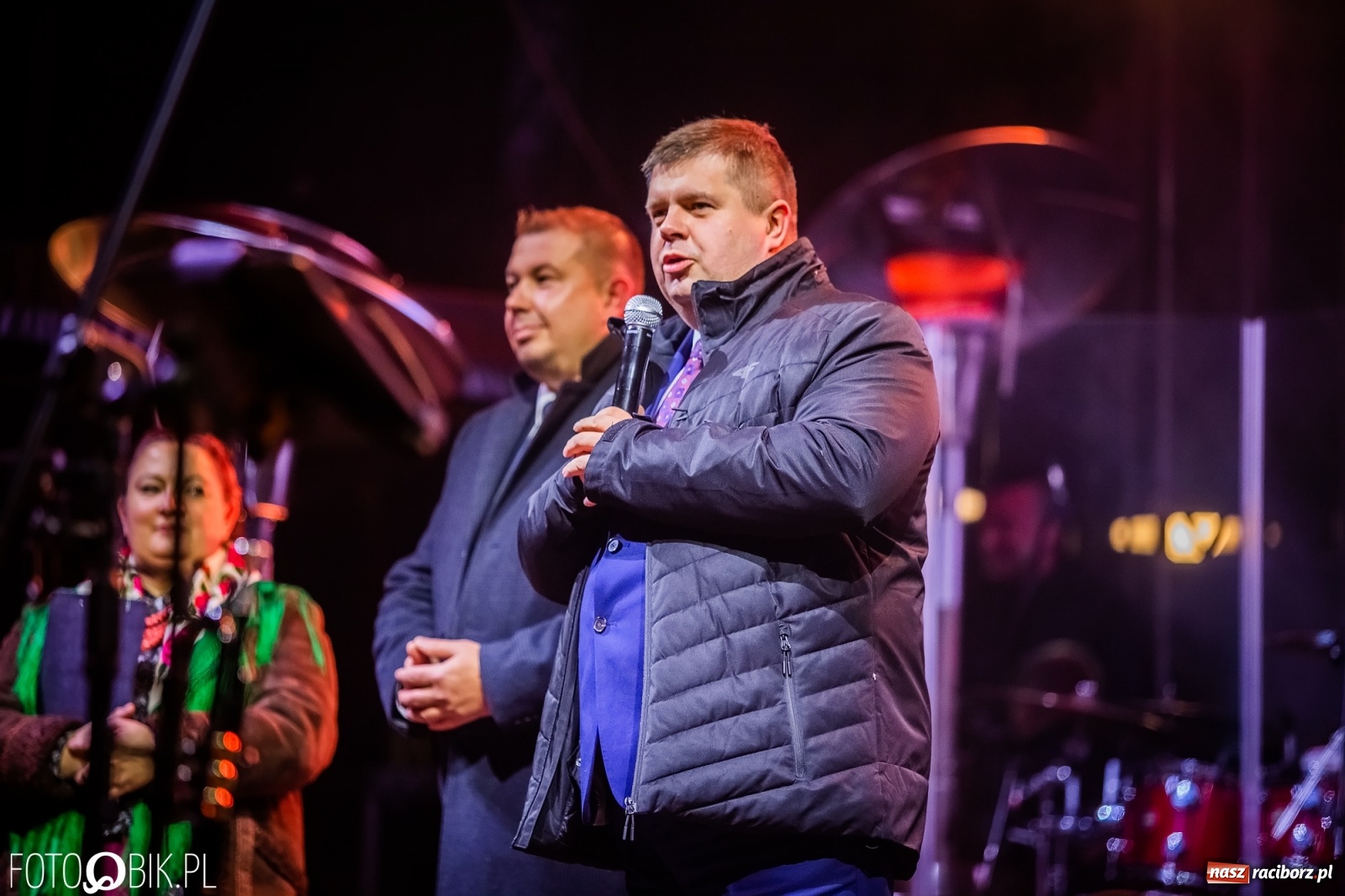 Zdjęcie w galerii na portalu naszraciborz.pl: Golec uOrkiestra rozgrzała publiczność na jarmarku [FOTO i WIDEO] wiadomości z regionu