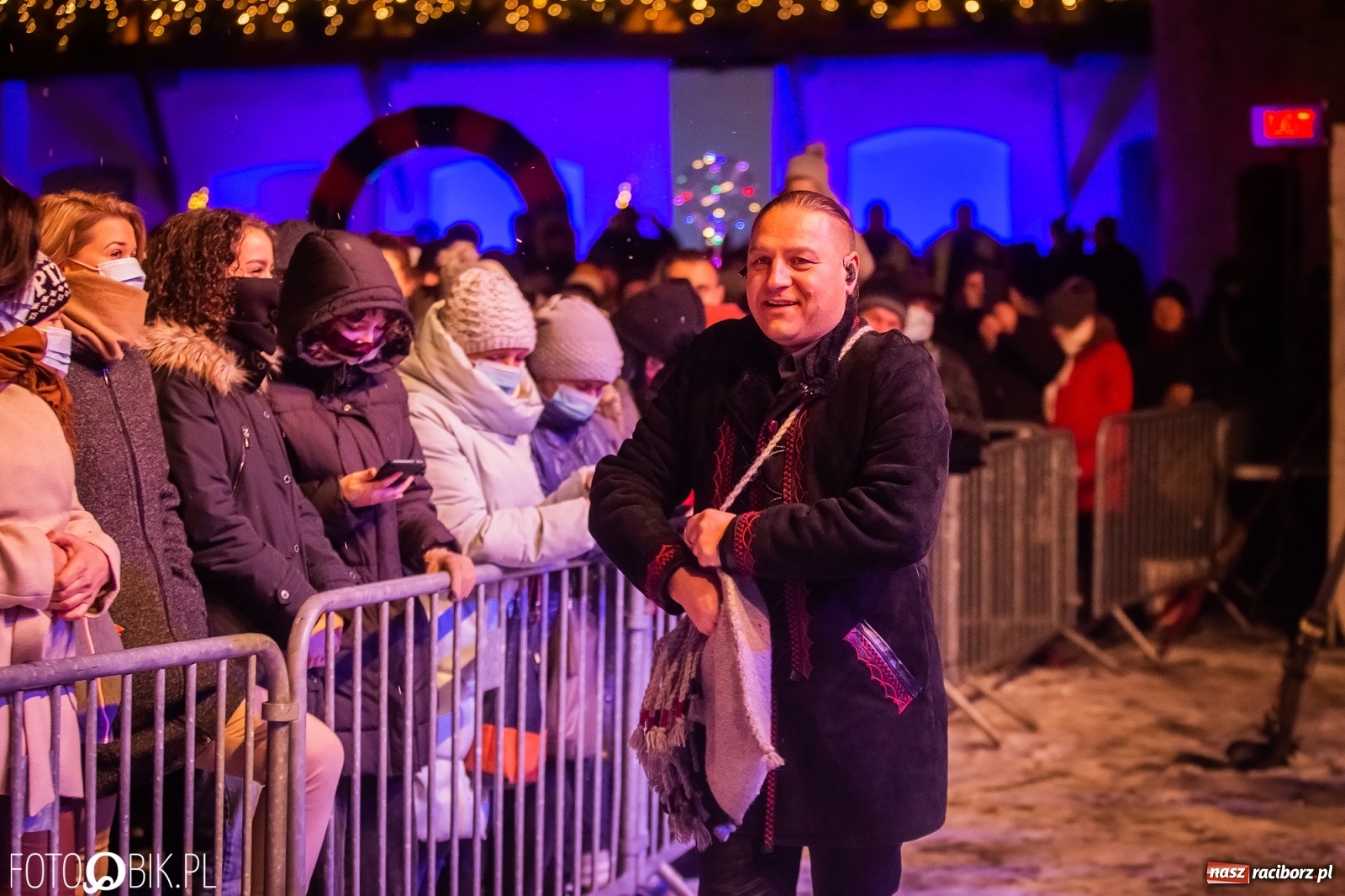Zdjęcie w galerii na portalu naszraciborz.pl: Golec uOrkiestra rozgrzała publiczność na jarmarku [FOTO i WIDEO] wiadomości z regionu