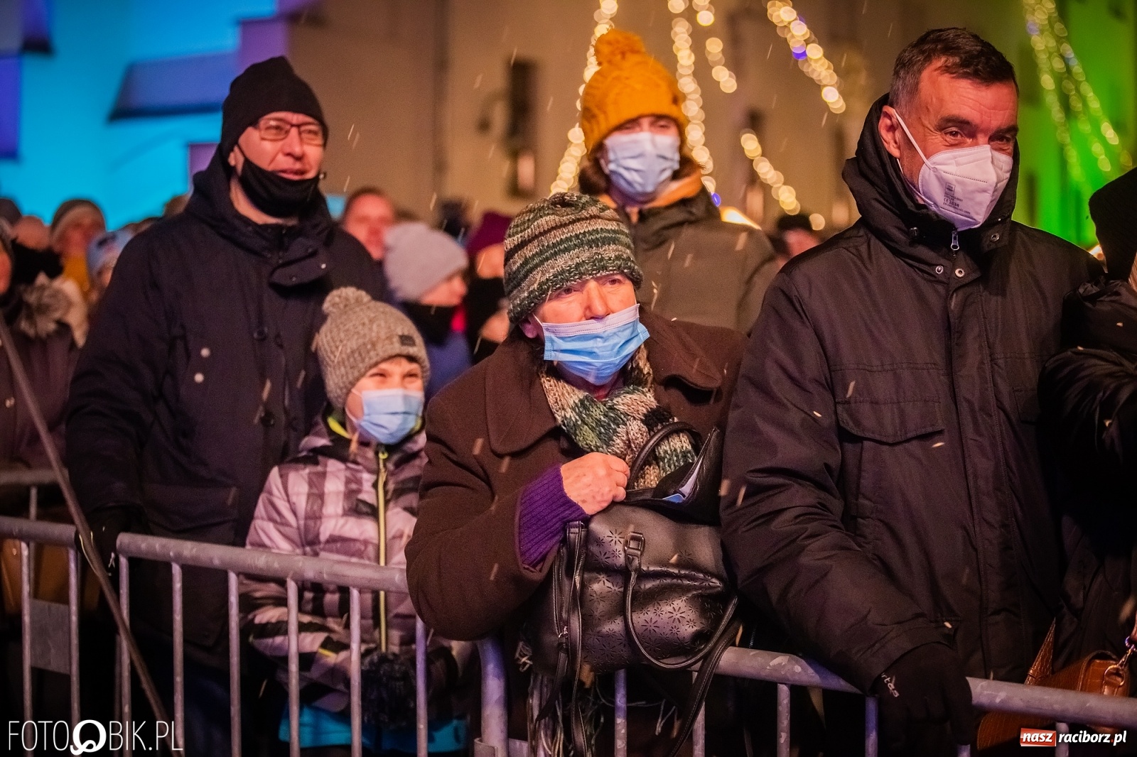 Zdjęcie w galerii na portalu naszraciborz.pl: Golec uOrkiestra rozgrzała publiczność na jarmarku [FOTO i WIDEO] wiadomości z regionu