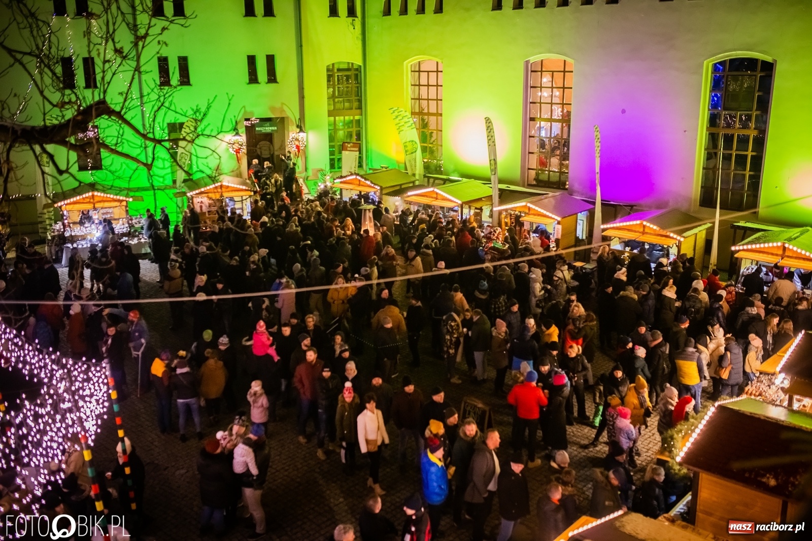 Zdjęcie w galerii na portalu naszraciborz.pl: Golec uOrkiestra rozgrzała publiczność na jarmarku [FOTO i WIDEO] wiadomości z regionu