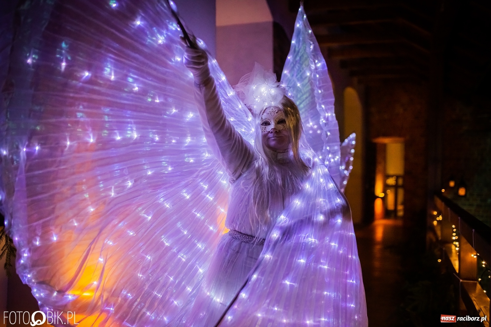 Zdjęcie w galerii na portalu naszraciborz.pl: Golec uOrkiestra rozgrzała publiczność na jarmarku [FOTO i WIDEO] wiadomości z regionu