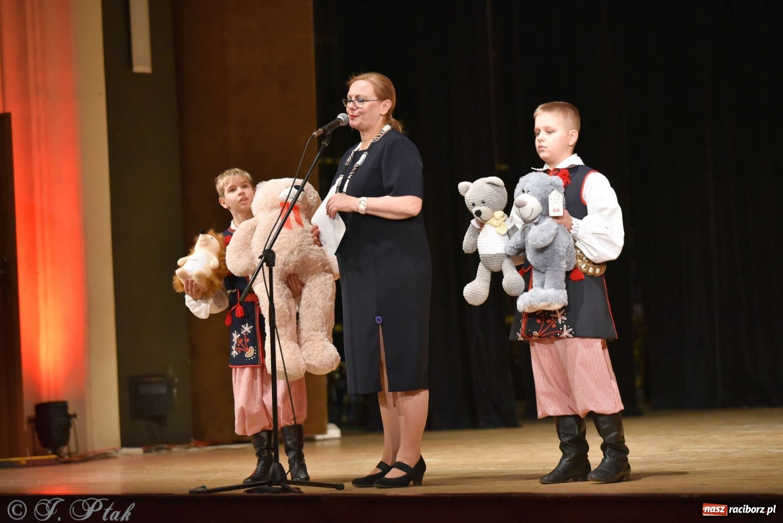 Zdjęcie w galerii na portalu naszraciborz.pl: Źródło podsumowało zbiórkę dla Beaty Leśniewskiej wiadomości z regionu