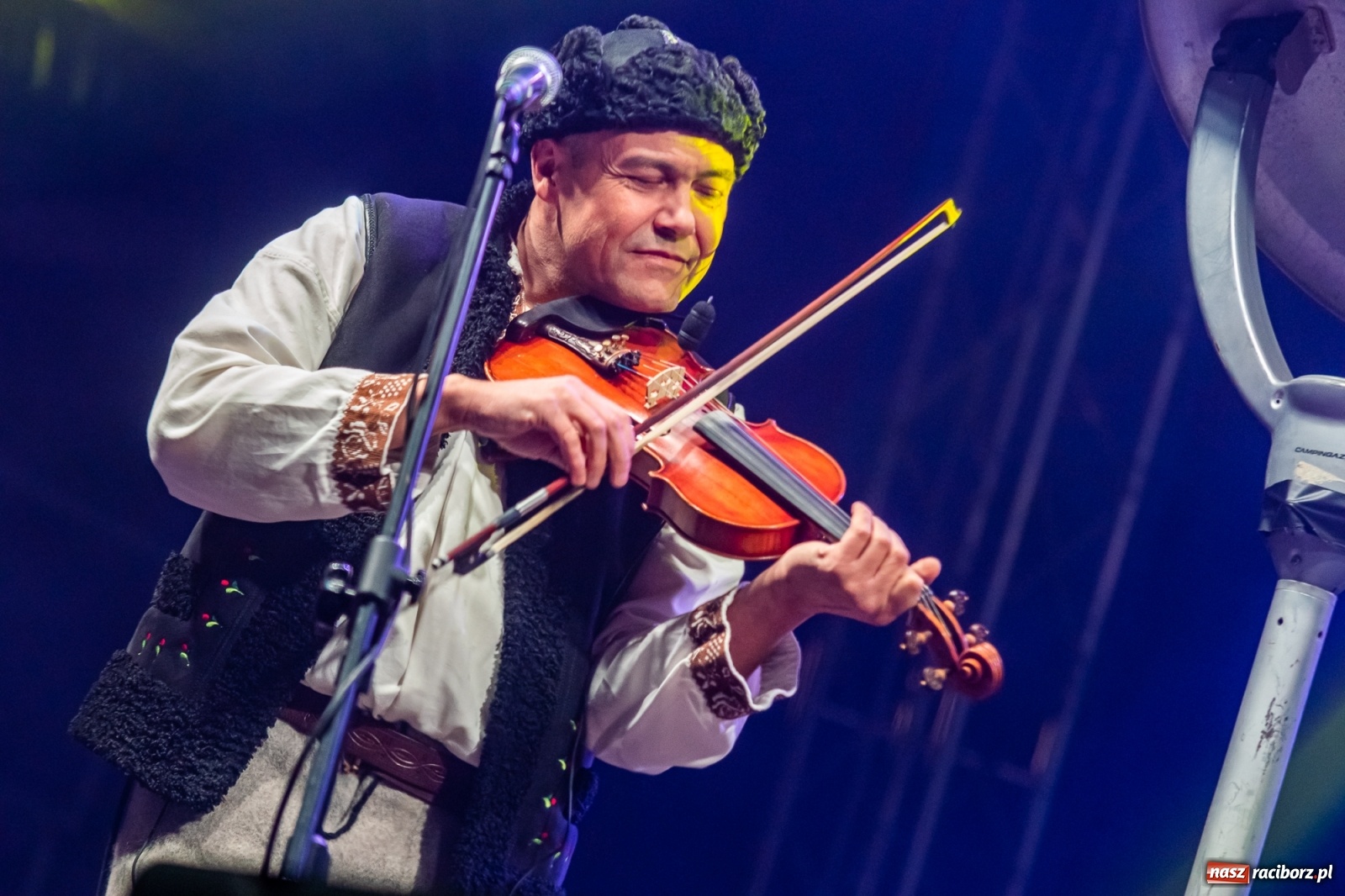 Zdjęcie w galerii na portalu naszraciborz.pl: Chóralne śpiewy i góralskie rytmy - niedziela na zamkowym jarmarku [FOTO i WIDEO] wiadomości z regionu