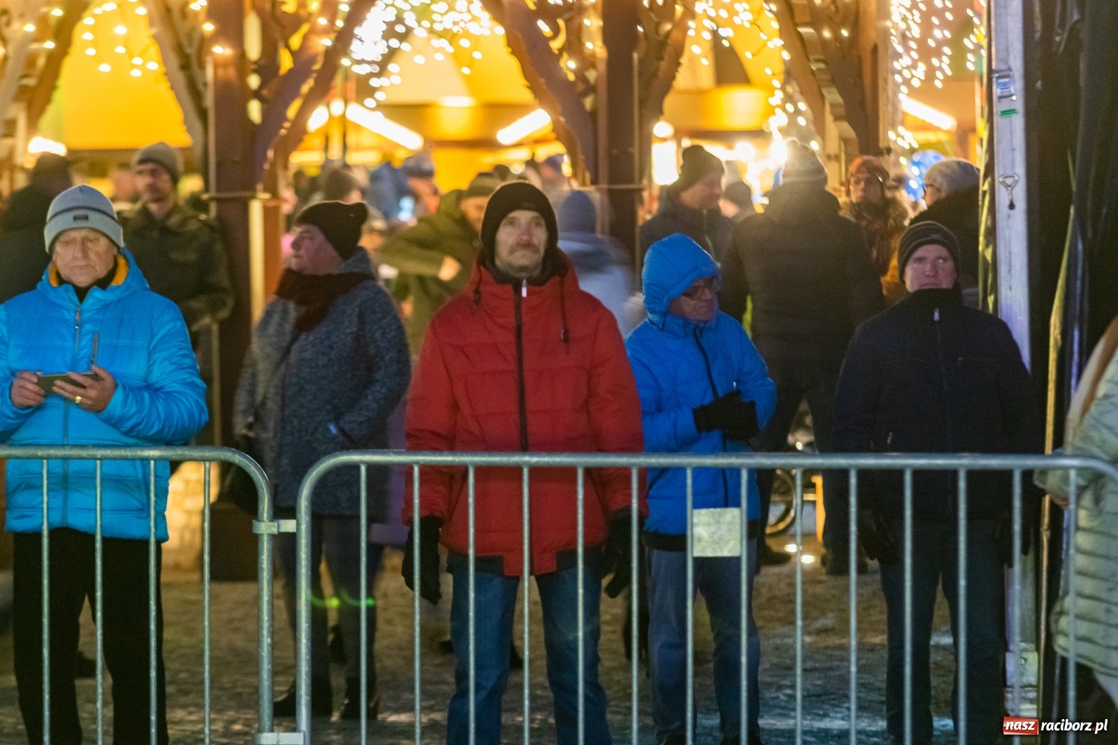 Zdjęcie w galerii na portalu naszraciborz.pl: Chóralne śpiewy i góralskie rytmy - niedziela na zamkowym jarmarku [FOTO i WIDEO] wiadomości z regionu
