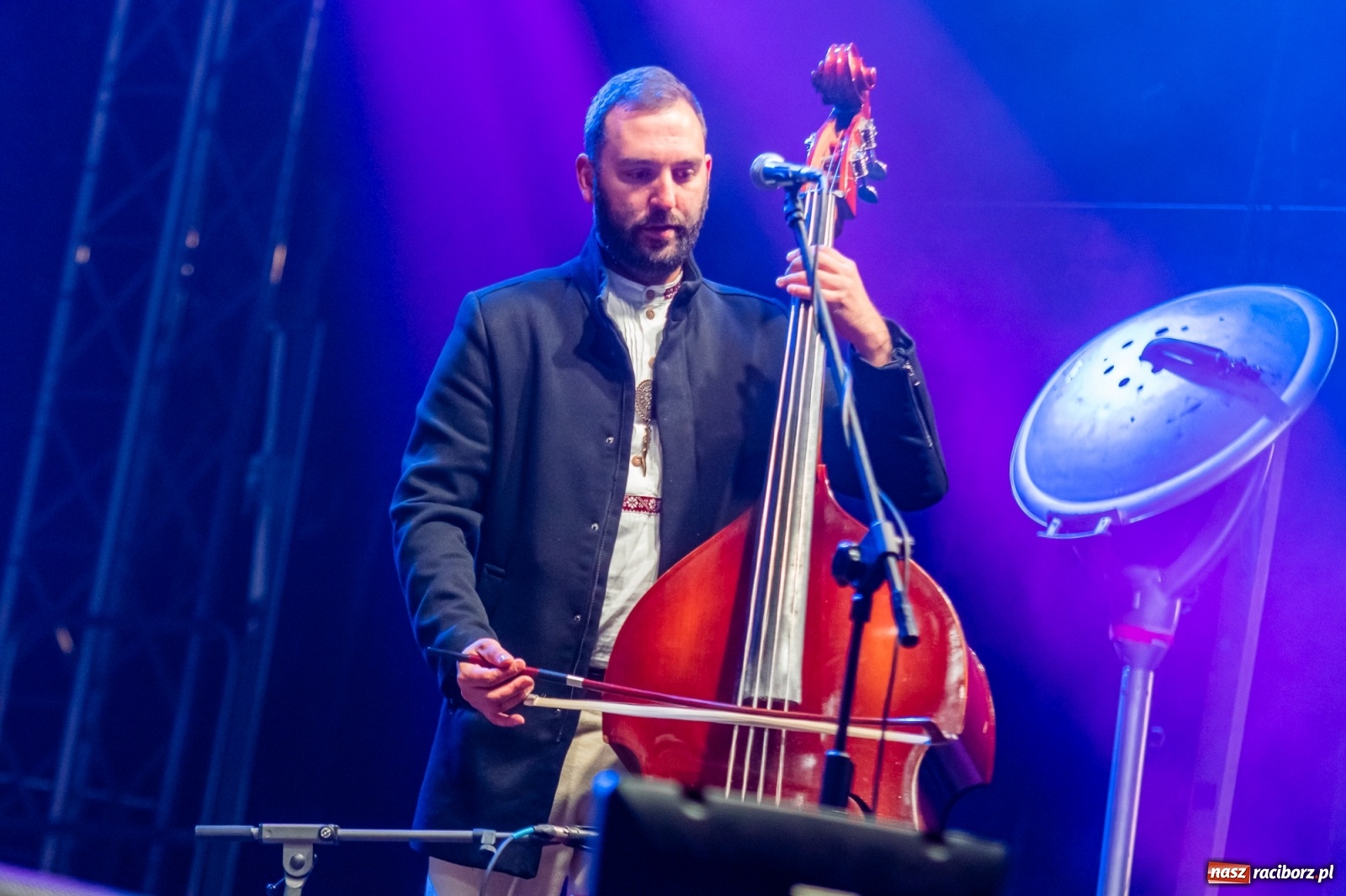 Zdjęcie w galerii na portalu naszraciborz.pl: Chóralne śpiewy i góralskie rytmy - niedziela na zamkowym jarmarku [FOTO i WIDEO] wiadomości z regionu