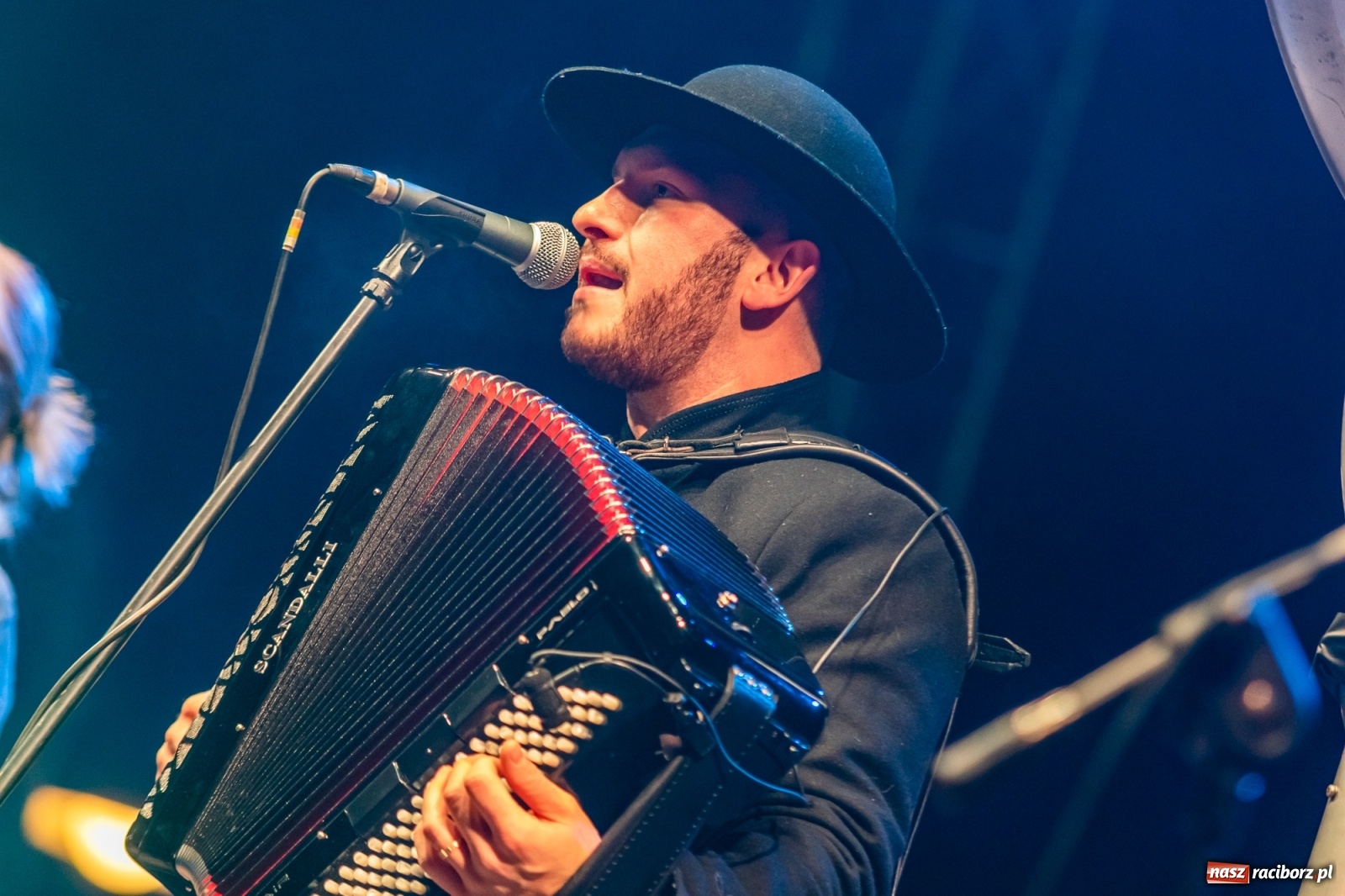 Zdjęcie w galerii na portalu naszraciborz.pl: Chóralne śpiewy i góralskie rytmy - niedziela na zamkowym jarmarku [FOTO i WIDEO] wiadomości z regionu
