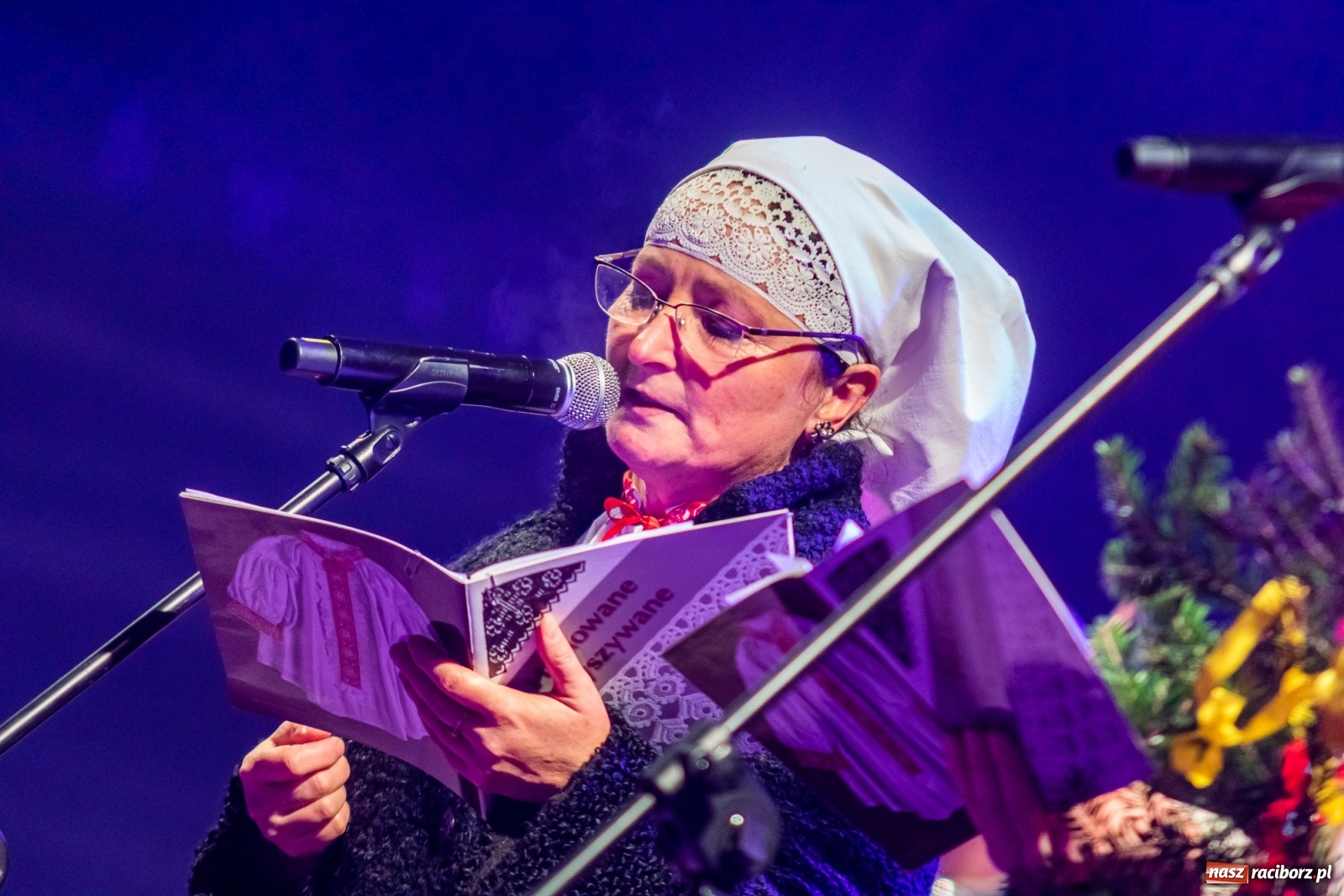 Zdjęcie w galerii na portalu naszraciborz.pl: Chóralne śpiewy i góralskie rytmy - niedziela na zamkowym jarmarku [FOTO i WIDEO] wiadomości z regionu