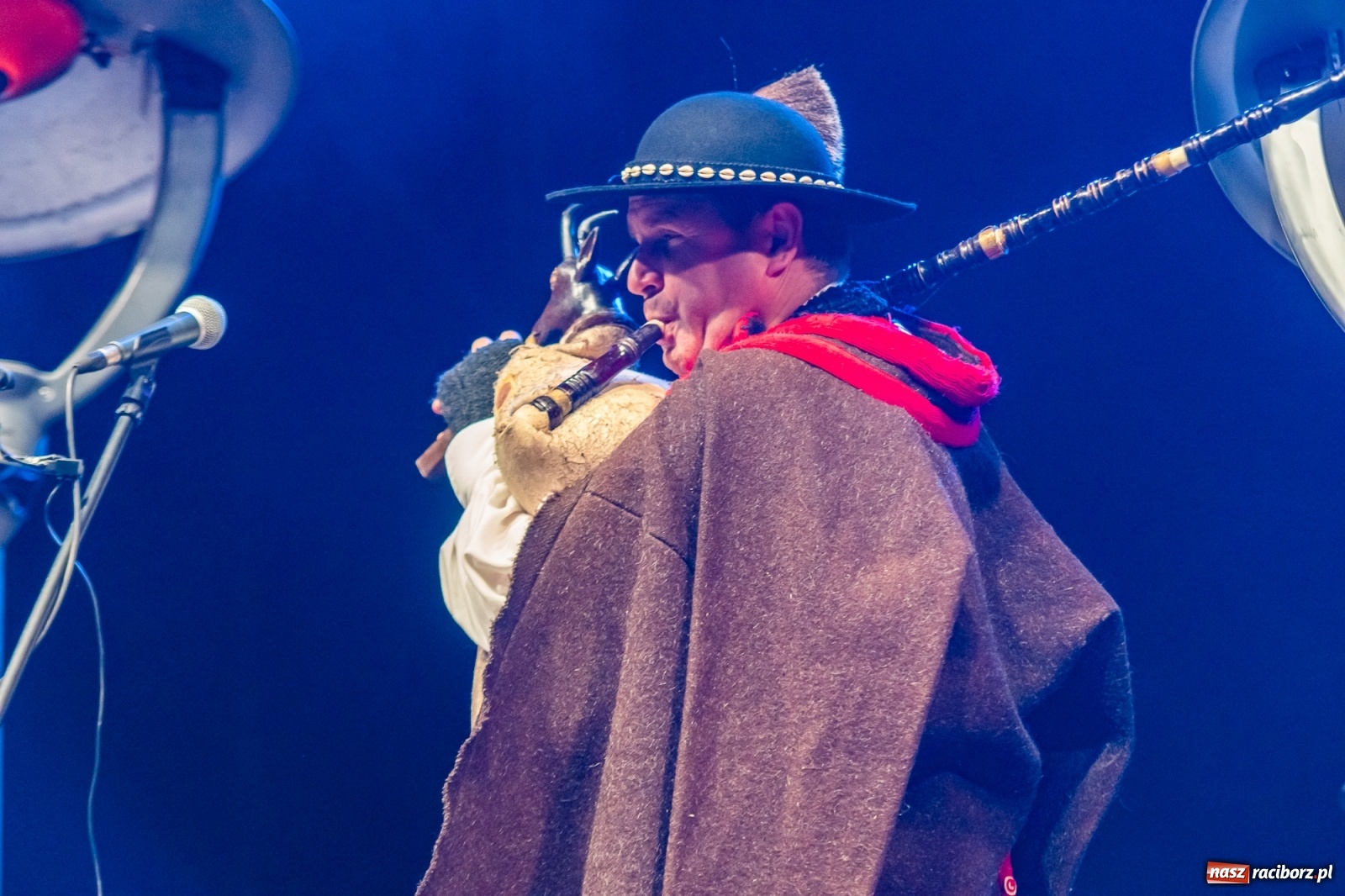 Zdjęcie w galerii na portalu naszraciborz.pl: Chóralne śpiewy i góralskie rytmy - niedziela na zamkowym jarmarku [FOTO i WIDEO] wiadomości z regionu