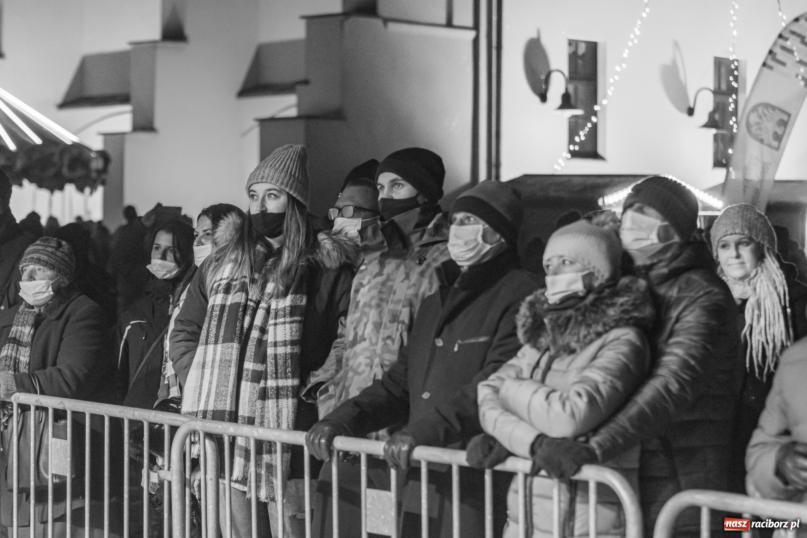 Zdjęcie w galerii na portalu naszraciborz.pl: Chóralne śpiewy i góralskie rytmy - niedziela na zamkowym jarmarku [FOTO i WIDEO] wiadomości z regionu