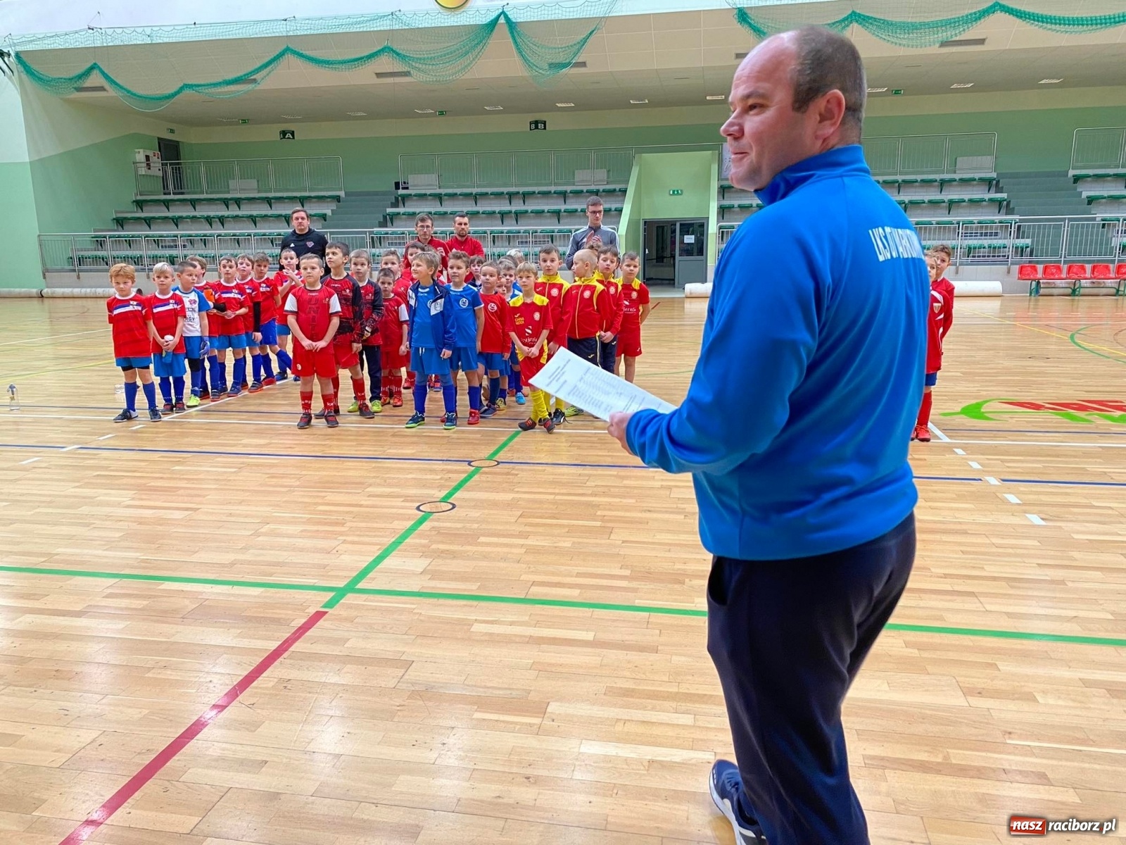 Zdjęcie w galerii na portalu naszraciborz.pl: Piłkarska rywalizacja żaków w Arenie Rafako [FOTO] wiadomości z regionu