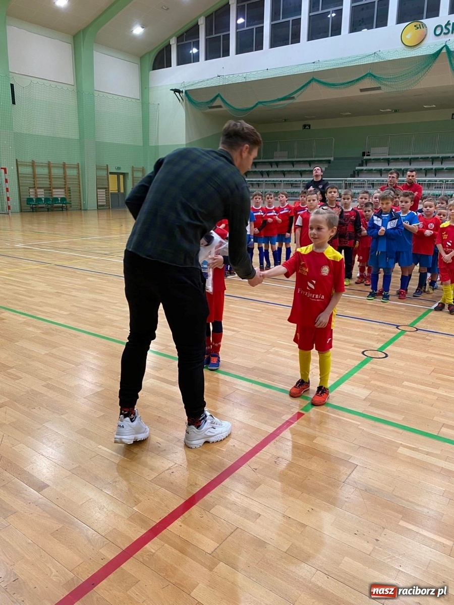 Zdjęcie w galerii na portalu naszraciborz.pl: Piłkarska rywalizacja żaków w Arenie Rafako [FOTO] wiadomości z regionu