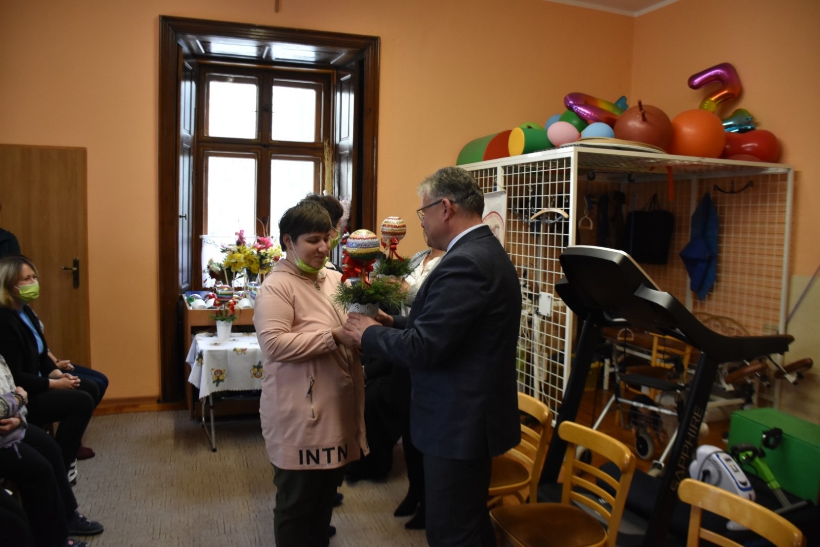 Zdjęcie w galerii na portalu naszraciborz.pl: Świąteczna wizyta w Różanym Pałacu wiadomości z regionu