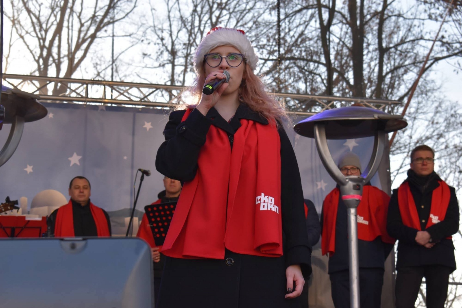 Zdjęcie w galerii na portalu naszraciborz.pl: Jarmark zamkowy. Dzieci na scenie i świąteczne wynalazki wiadomości z regionu