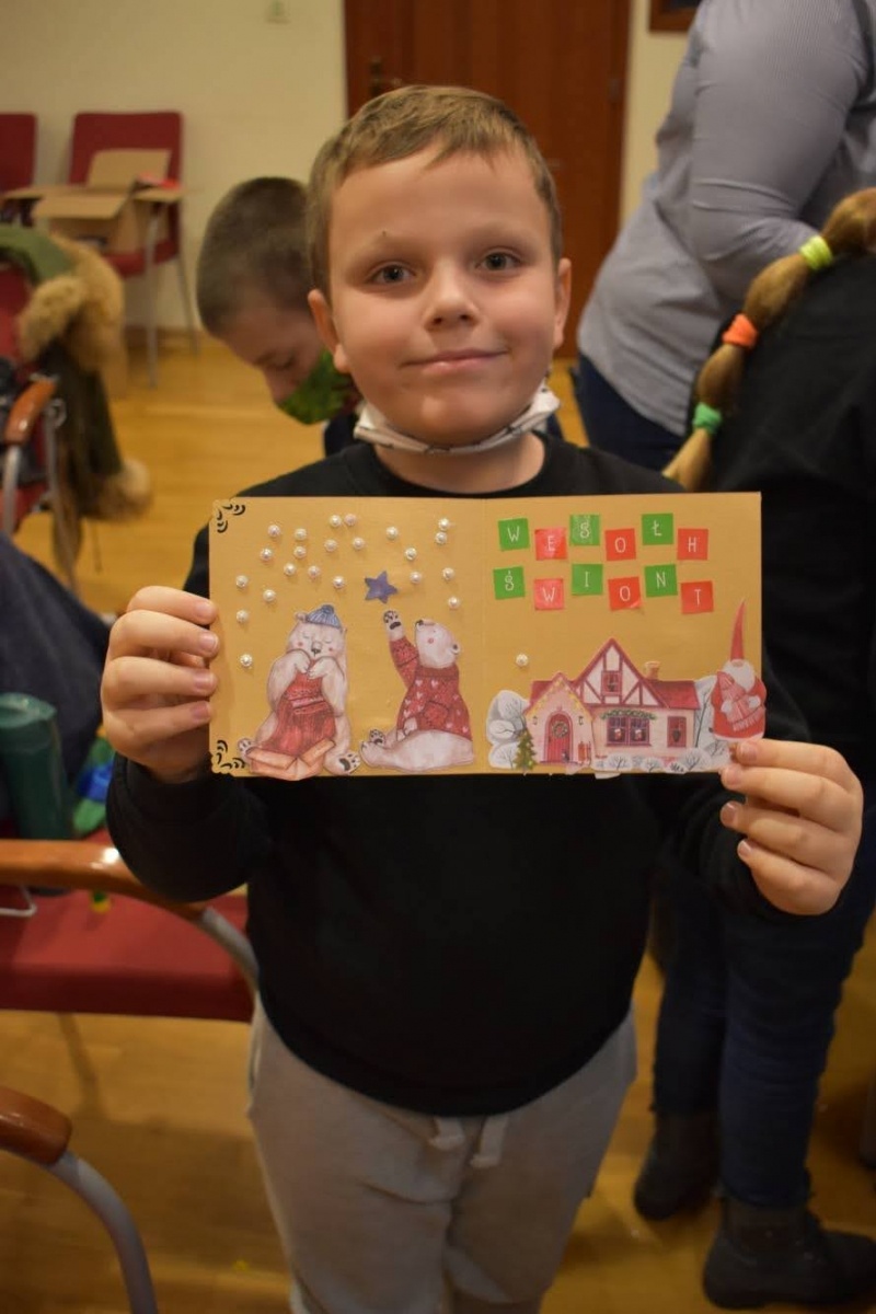 Zdjęcie w galerii na portalu naszraciborz.pl: Jarmark zamkowy. Dzieci na scenie i świąteczne wynalazki wiadomości z regionu