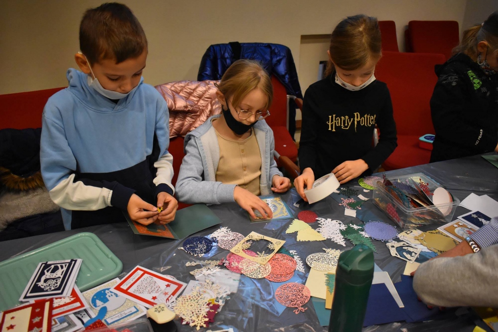 Zdjęcie w galerii na portalu naszraciborz.pl: Jarmark zamkowy. Dzieci na scenie i świąteczne wynalazki wiadomości z regionu