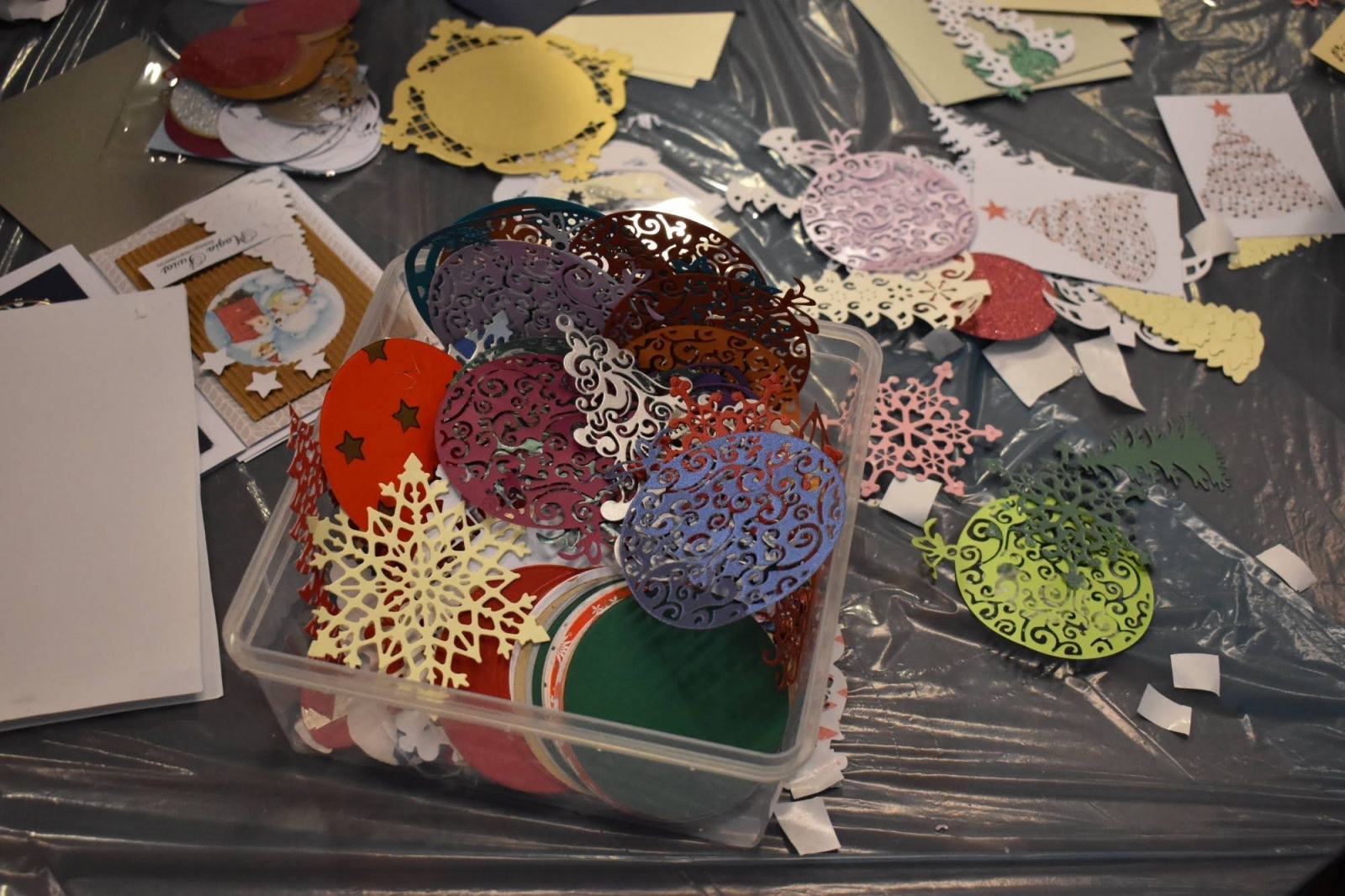 Zdjęcie w galerii na portalu naszraciborz.pl: Jarmark zamkowy. Dzieci na scenie i świąteczne wynalazki wiadomości z regionu