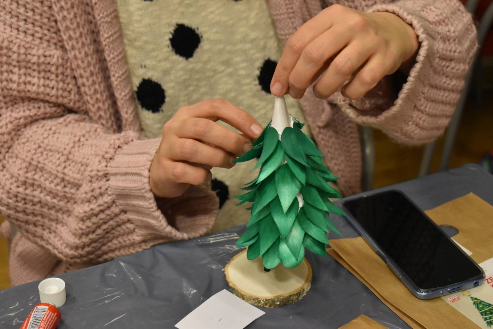 Zdjęcie w galerii na portalu naszraciborz.pl: Jarmark zamkowy. Dzieci na scenie i świąteczne wynalazki wiadomości z regionu