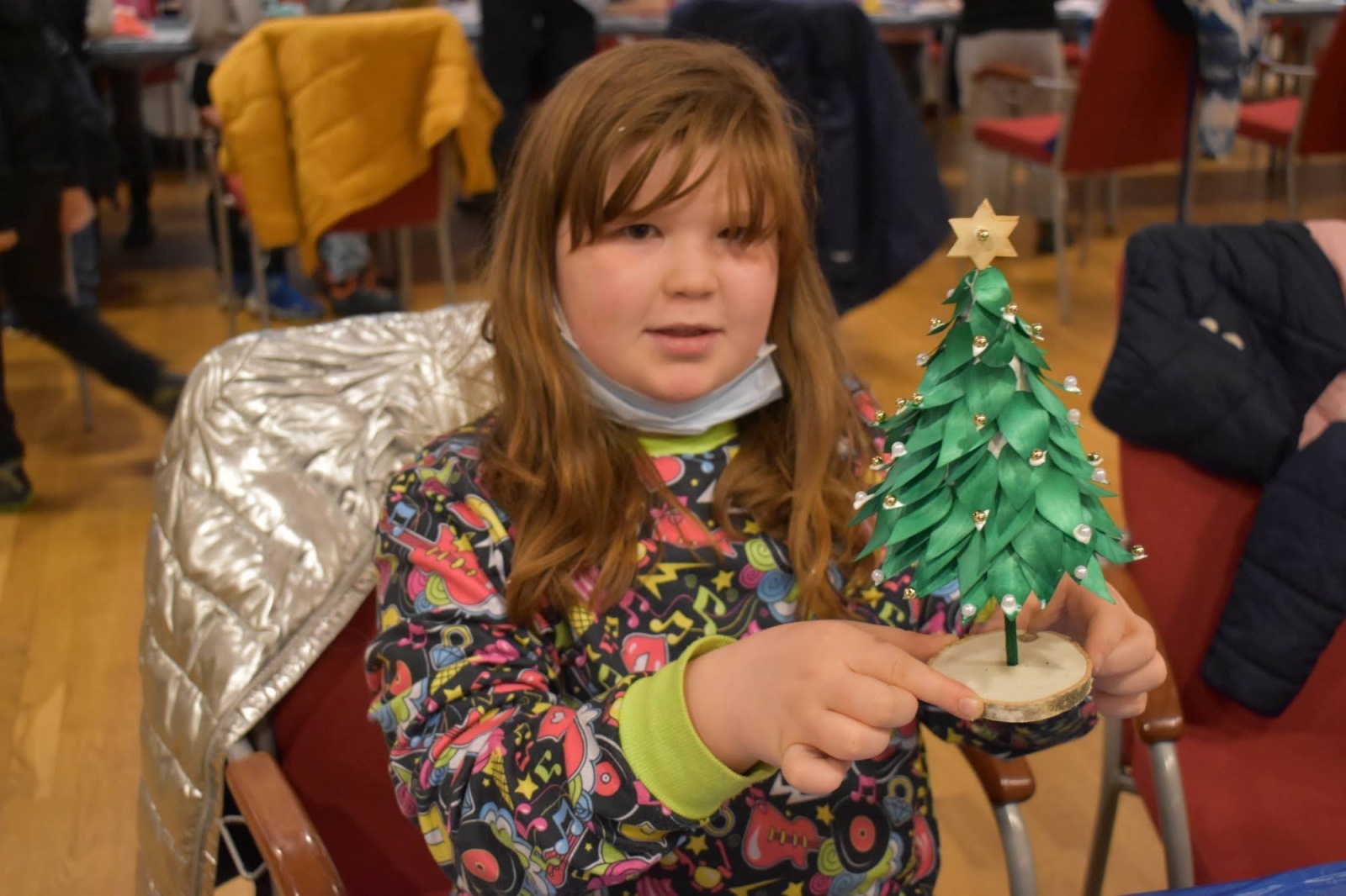 Zdjęcie w galerii na portalu naszraciborz.pl: Jarmark zamkowy. Dzieci na scenie i świąteczne wynalazki wiadomości z regionu