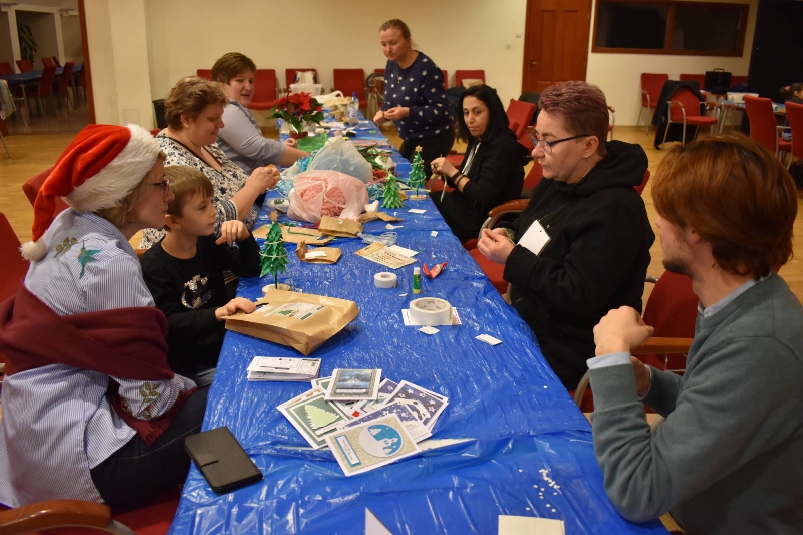 Zdjęcie w galerii na portalu naszraciborz.pl: Jarmark zamkowy. Dzieci na scenie i świąteczne wynalazki wiadomości z regionu