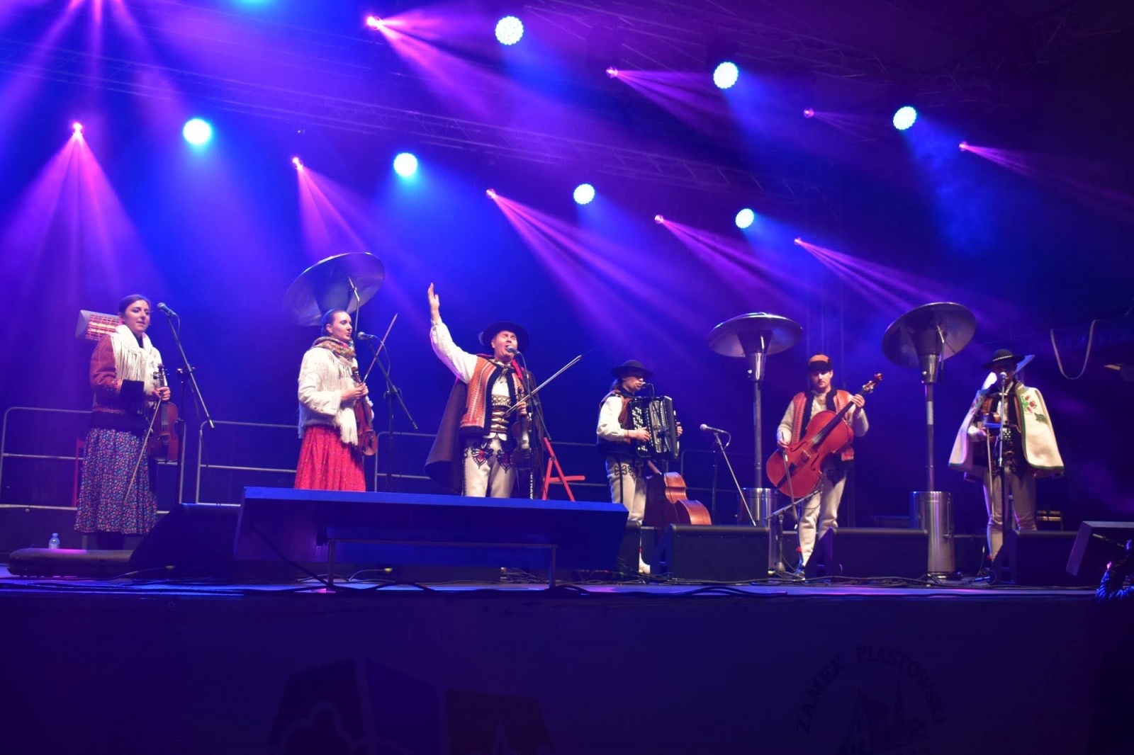 Zdjęcie w galerii na portalu naszraciborz.pl: Raciborska Plania i górale - poniedziałek na zamku wiadomości z regionu