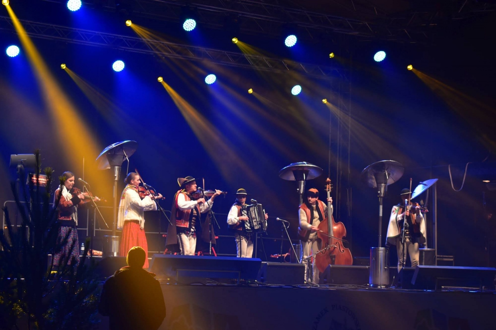 Zdjęcie w galerii na portalu naszraciborz.pl: Raciborska Plania i górale - poniedziałek na zamku wiadomości z regionu