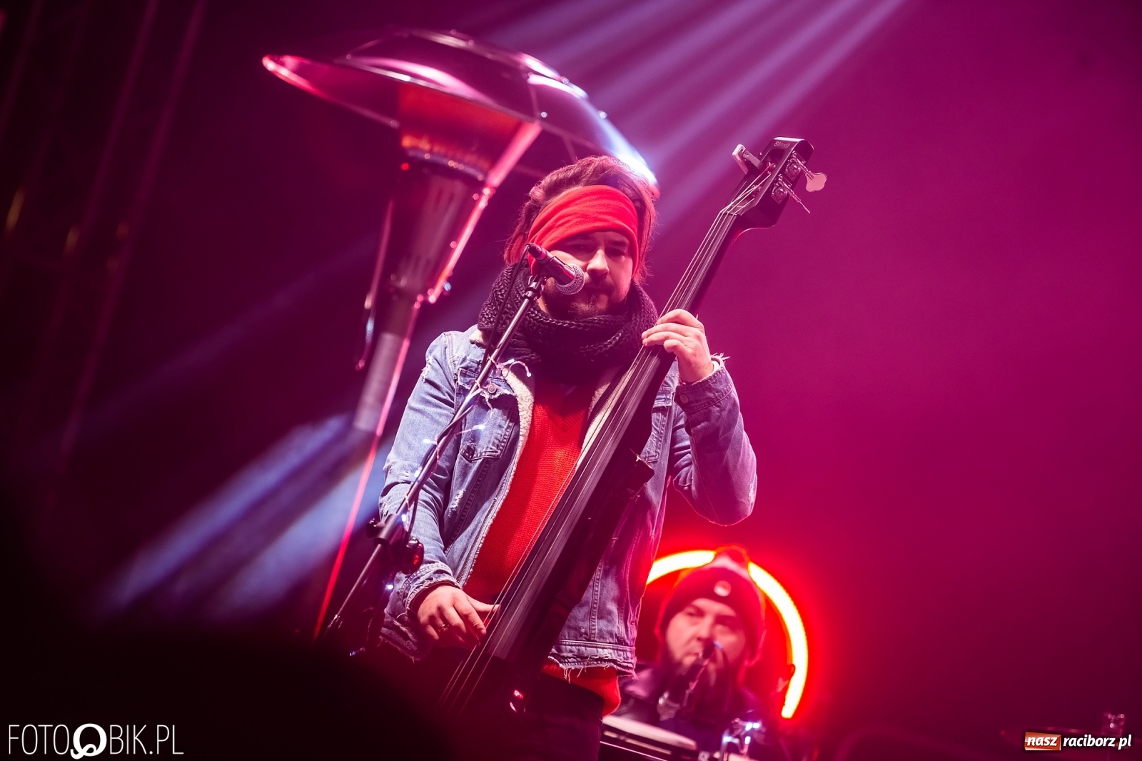 Zdjęcie w galerii na portalu naszraciborz.pl: Enej kolędowo na zamku w Raciborzu [WIDEO] wiadomości z regionu